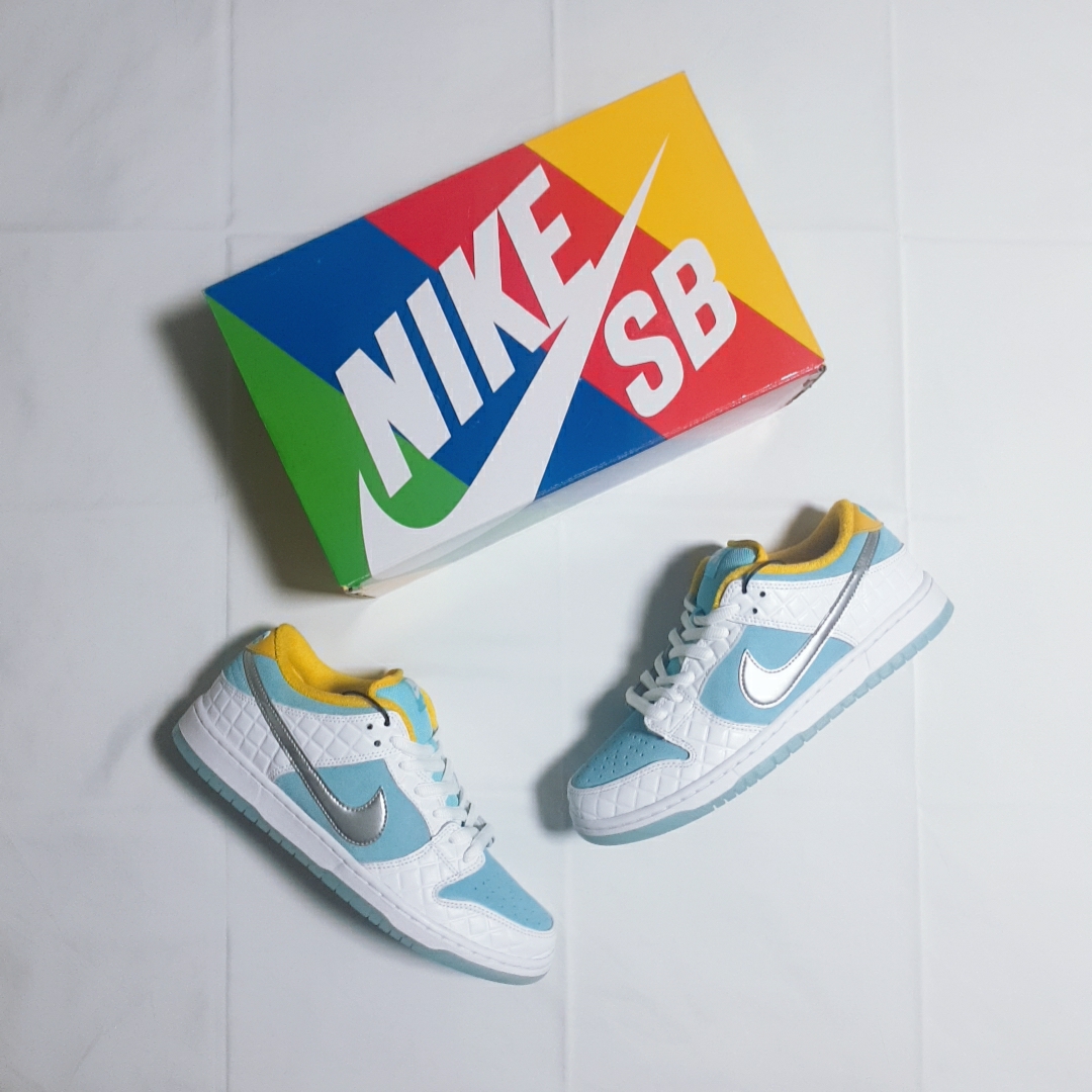 Nike x FTC SB Dunk Low Pro QS Lagoon Pulse 착용 스타일 - 5