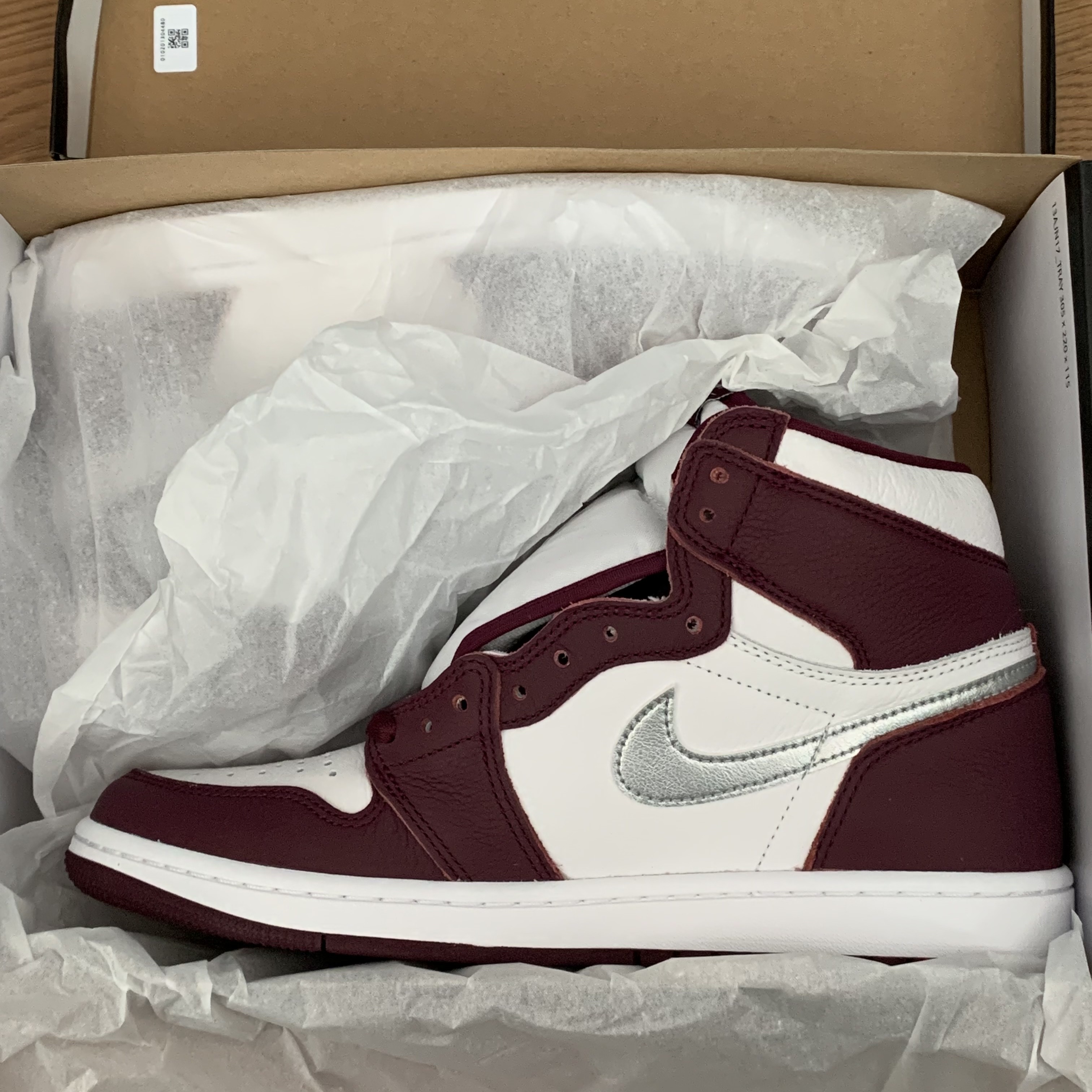 Jordan 1 Retro High OG Bordeaux 착용 스타일