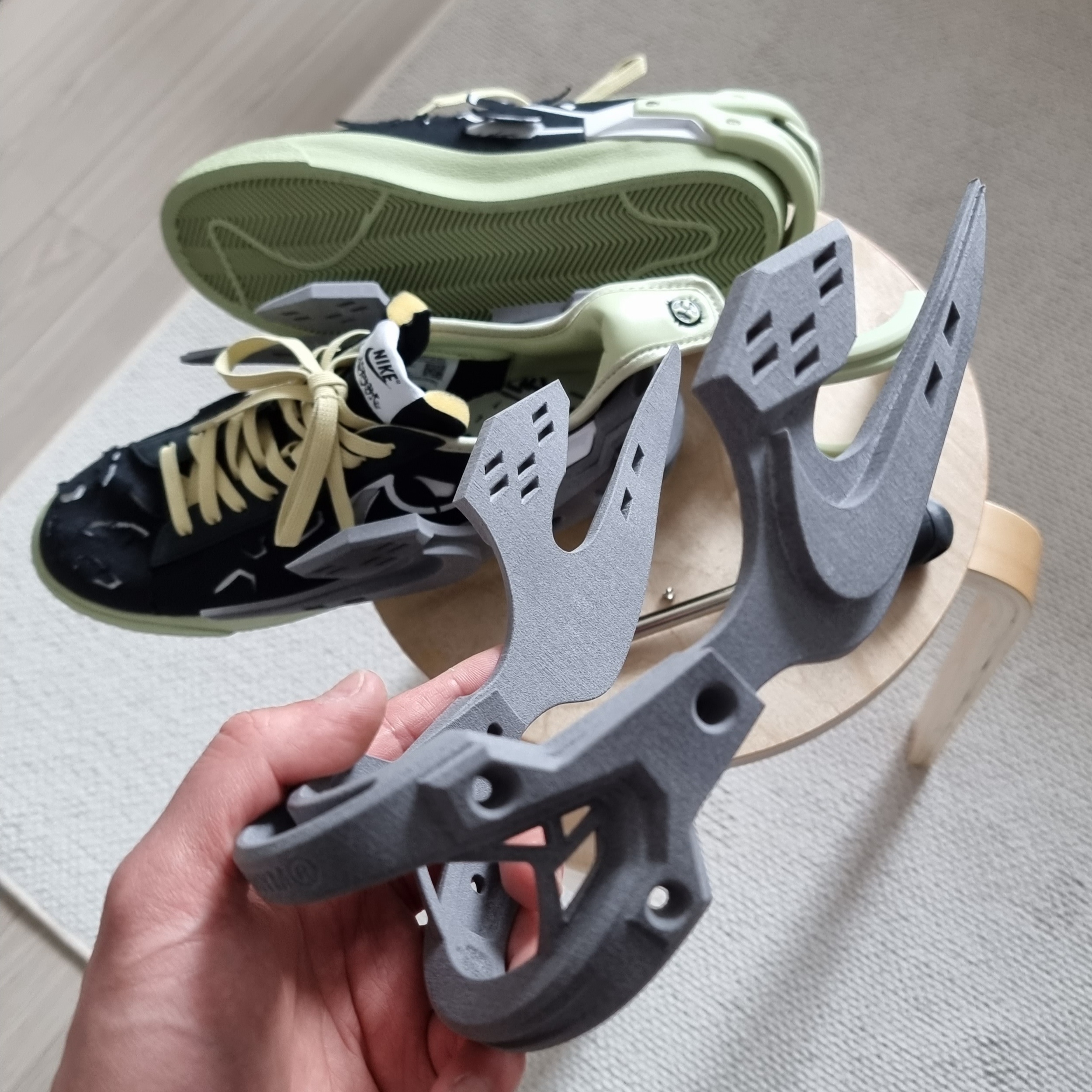 Nike x Acronym Blazer Low Black 착용 스타일