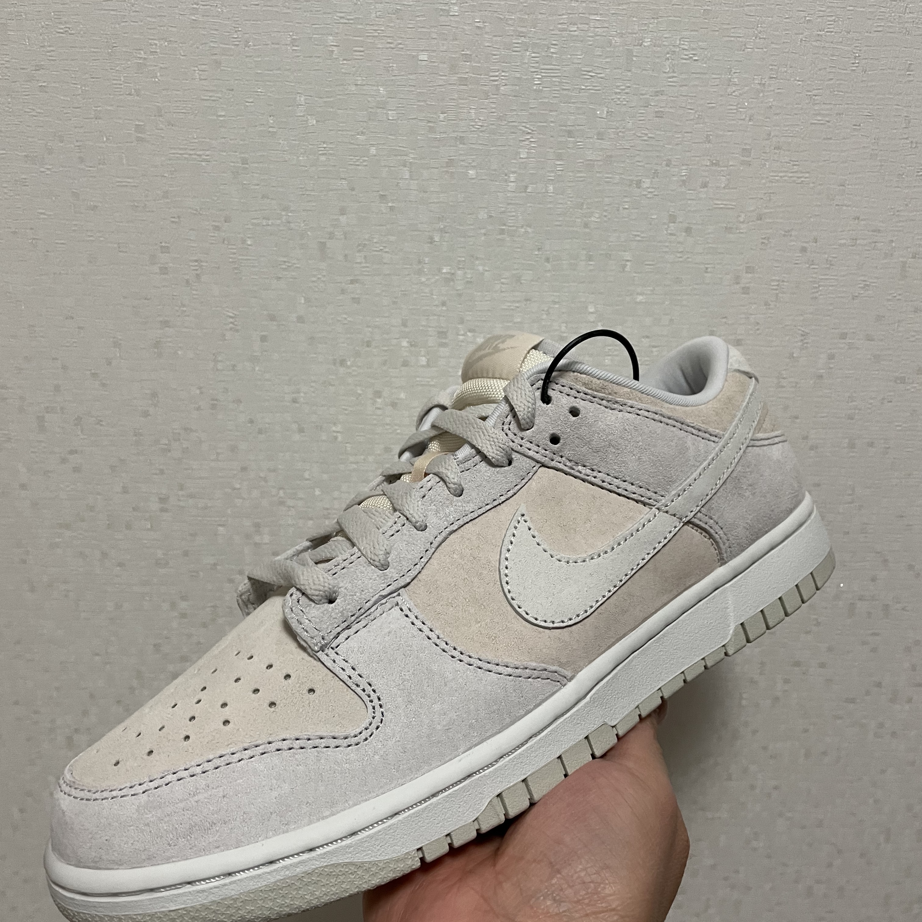 Nike Dunk Low Retro PRM Vast Grey 착용 스타일 - 1