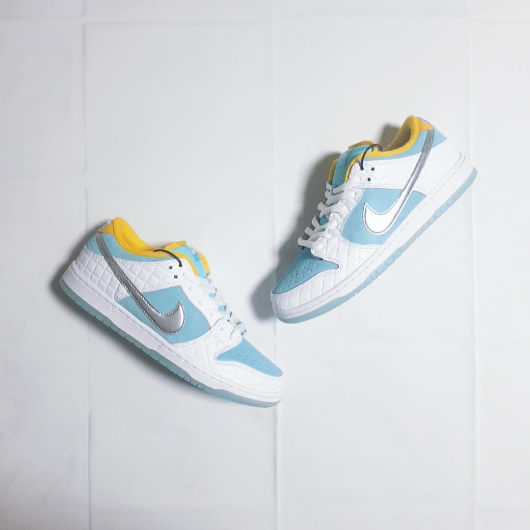 Nike x FTC SB Dunk Low Pro QS Lagoon Pulse 착용 스타일 - 4
