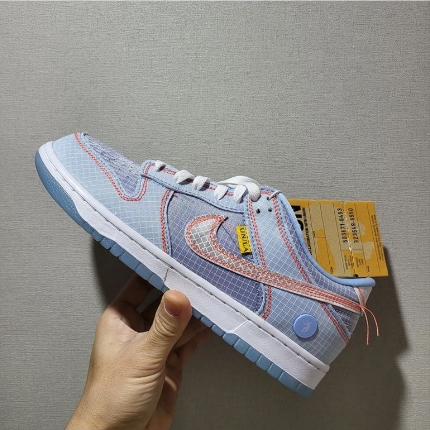 Nike x Union Dunk Low Passport Pack Argon 착용 스타일 - 1