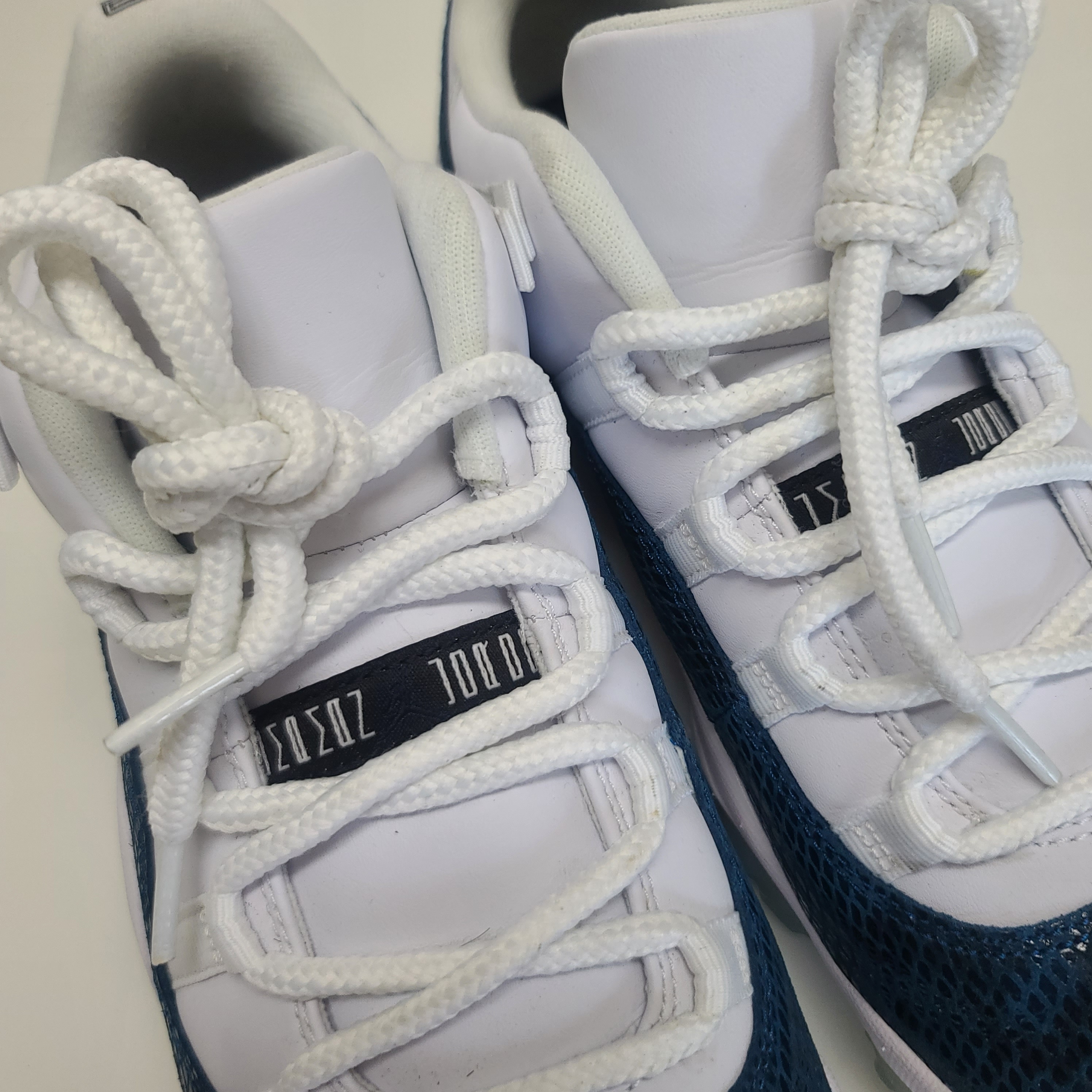 Jordan 11 Retro Low Navy Snakeskin 2019 착용 스타일 - 2