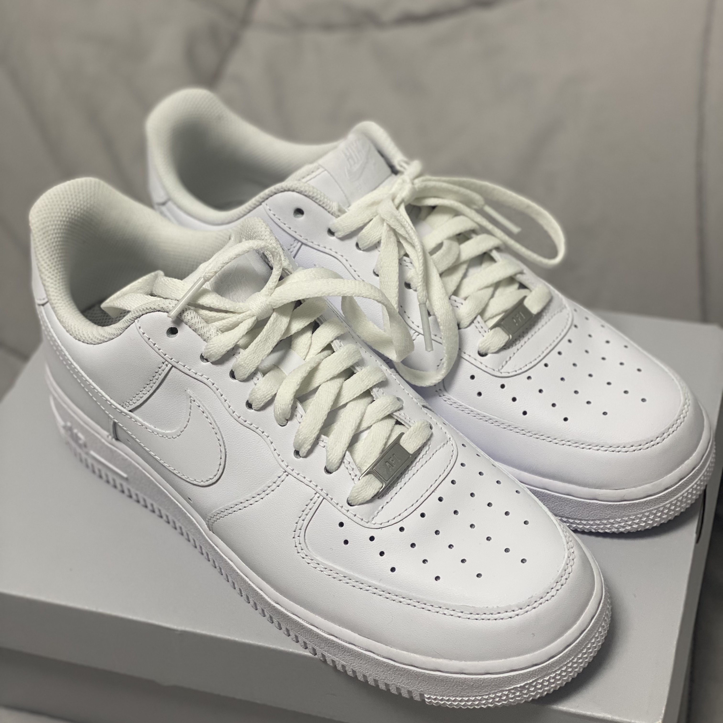 Nike Air Force 1 '07 Low White 착용 스타일 - 1