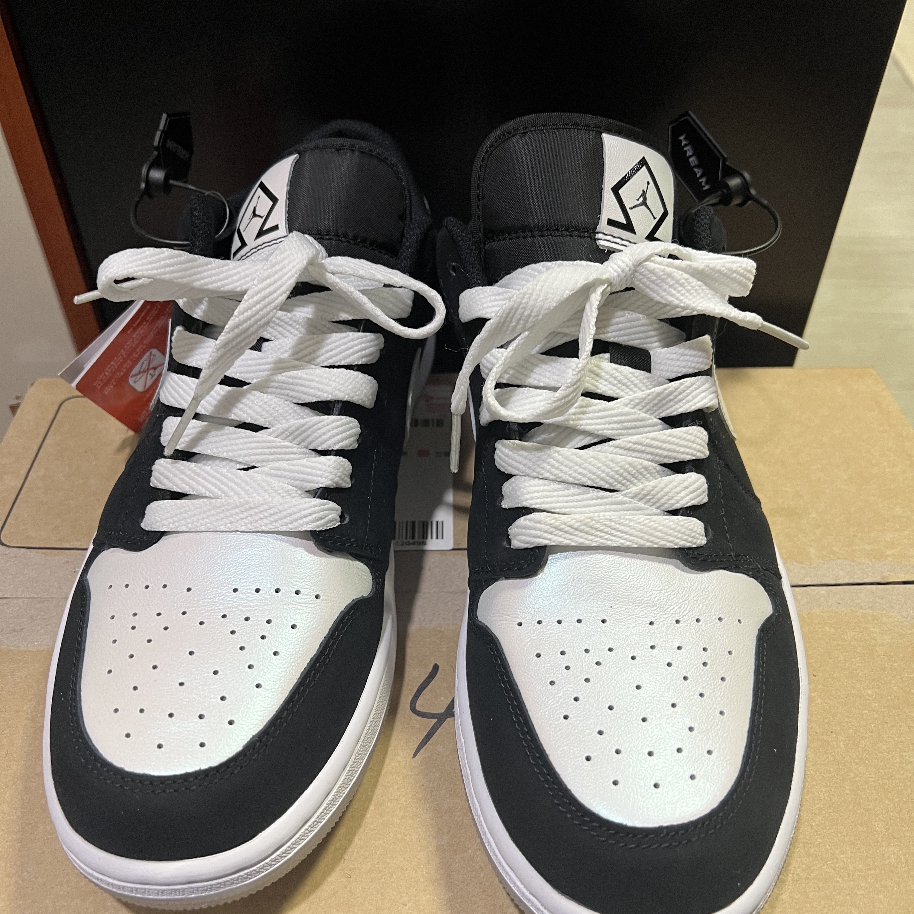 Jordan 1 Low SE Diamond 착용 스타일 - 1