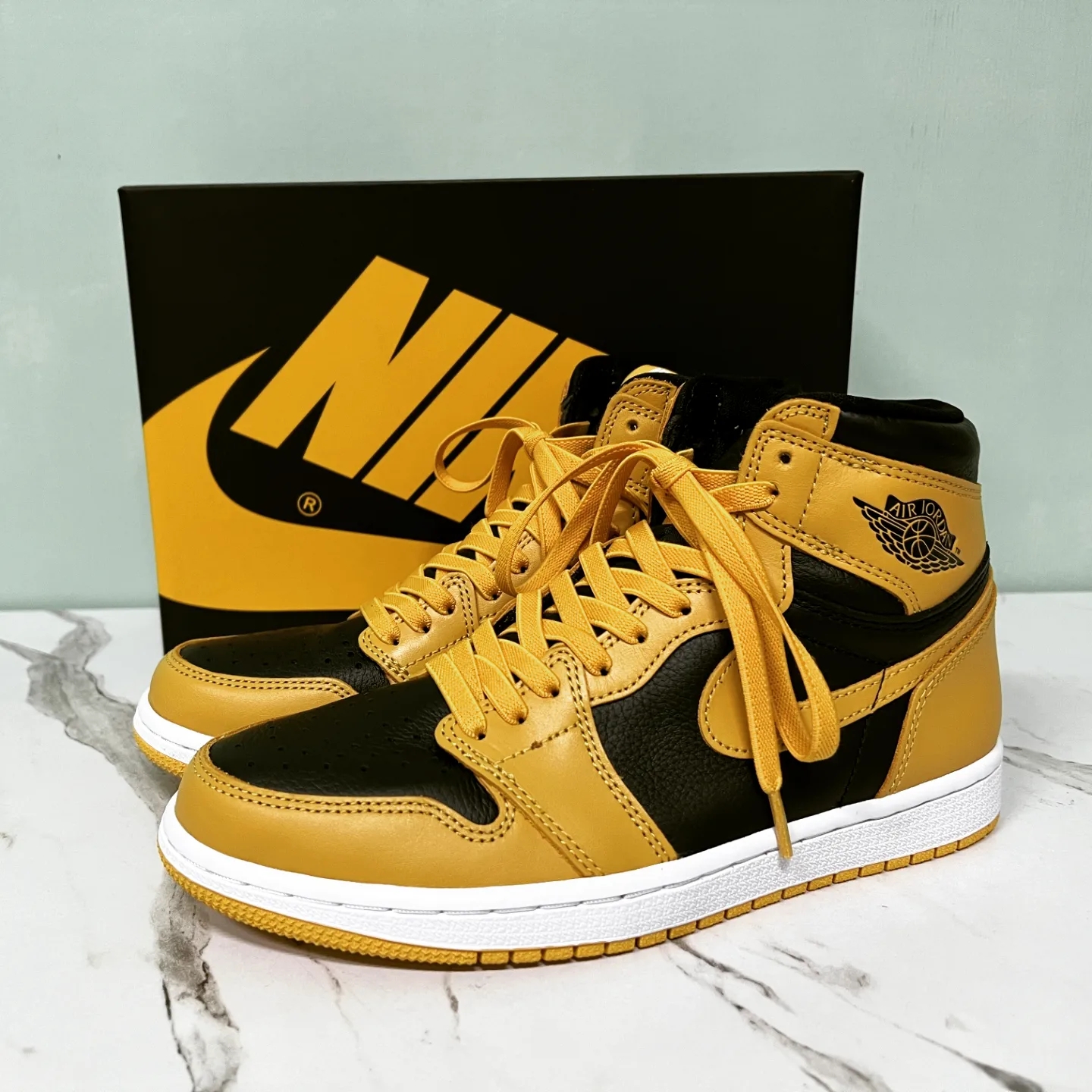 Jordan 1 Retro High OG Pollen 착용 스타일 - 1