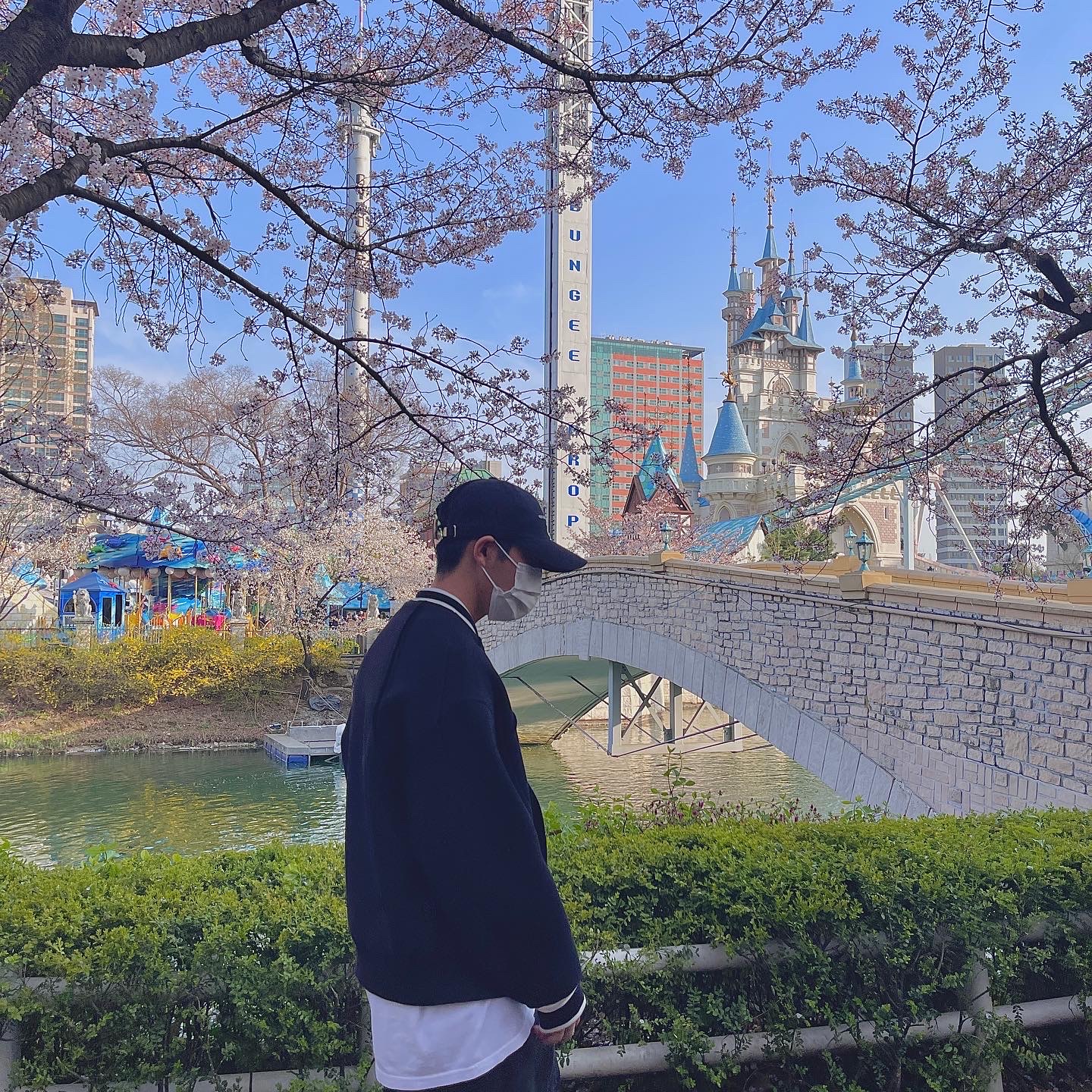 Zara x Ader Error Wool Blend Bomber Black, Stussy x Off-White 40 WT T-Shirt 착용 스타일 - 3