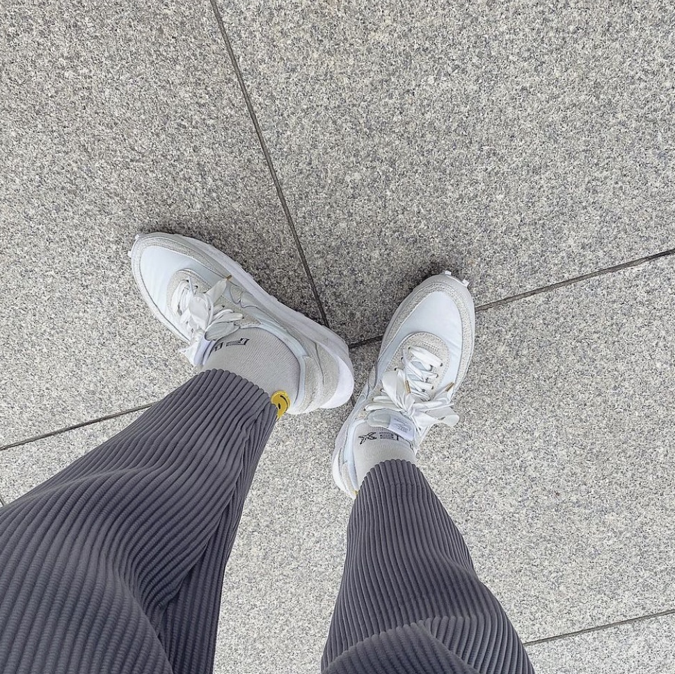Nike x Sacai LDWaffle White Nylon 착용 스타일