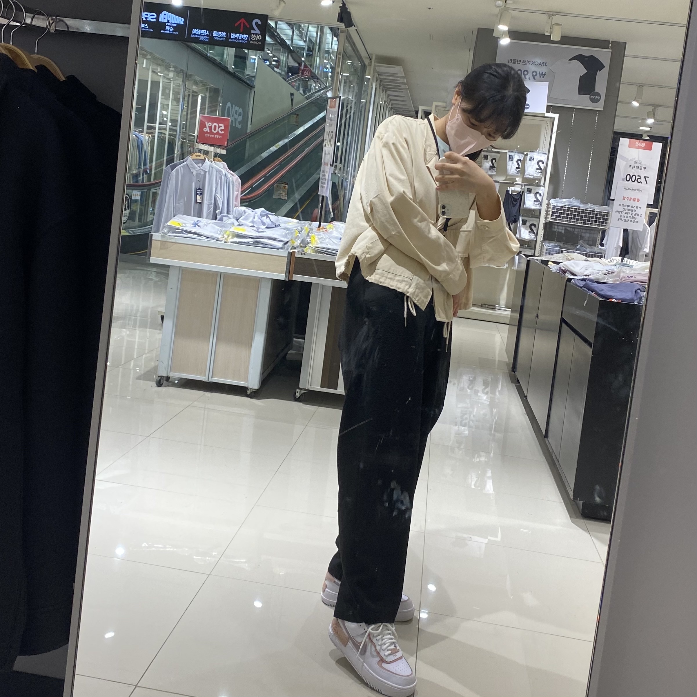 (W) Nike Air Force 1 Shadow White Pink Oxford 착용 스타일 - 2