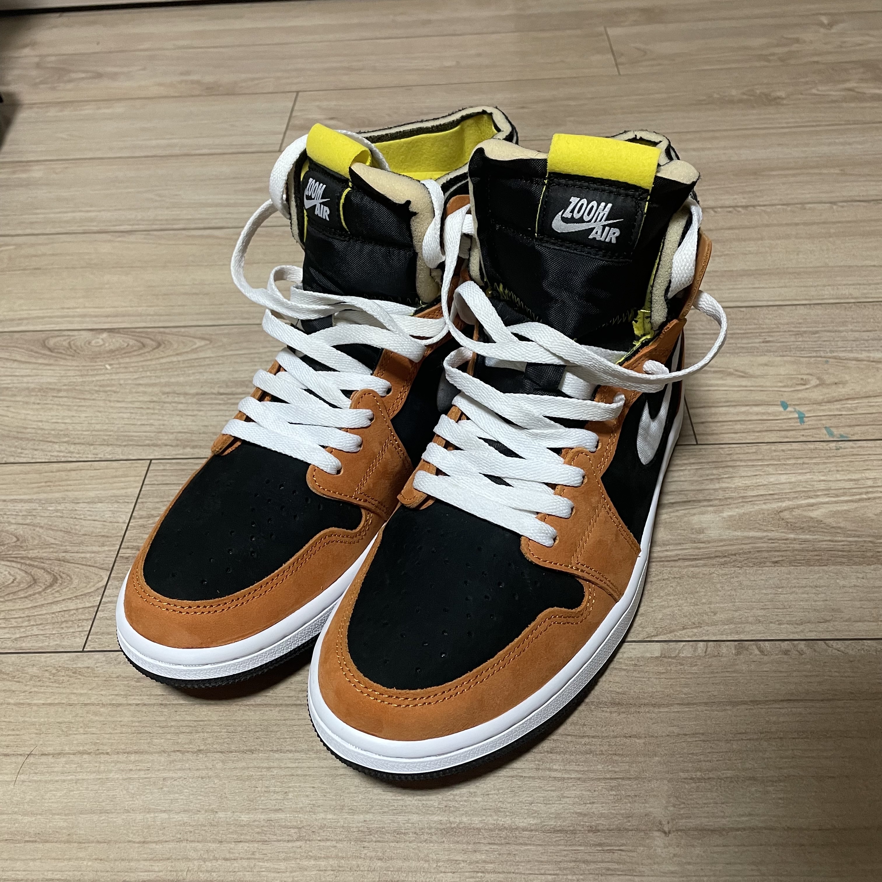 Jordan 1 Zoom Air CMFT Monarch Orange 착용 스타일