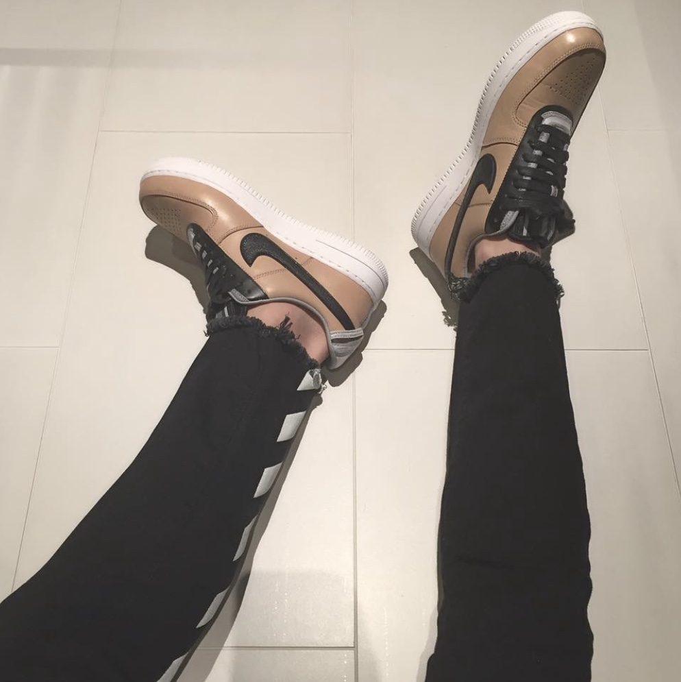 Nike x Riccardo Tisci Air Force 1 Low Tan 착용 스타일