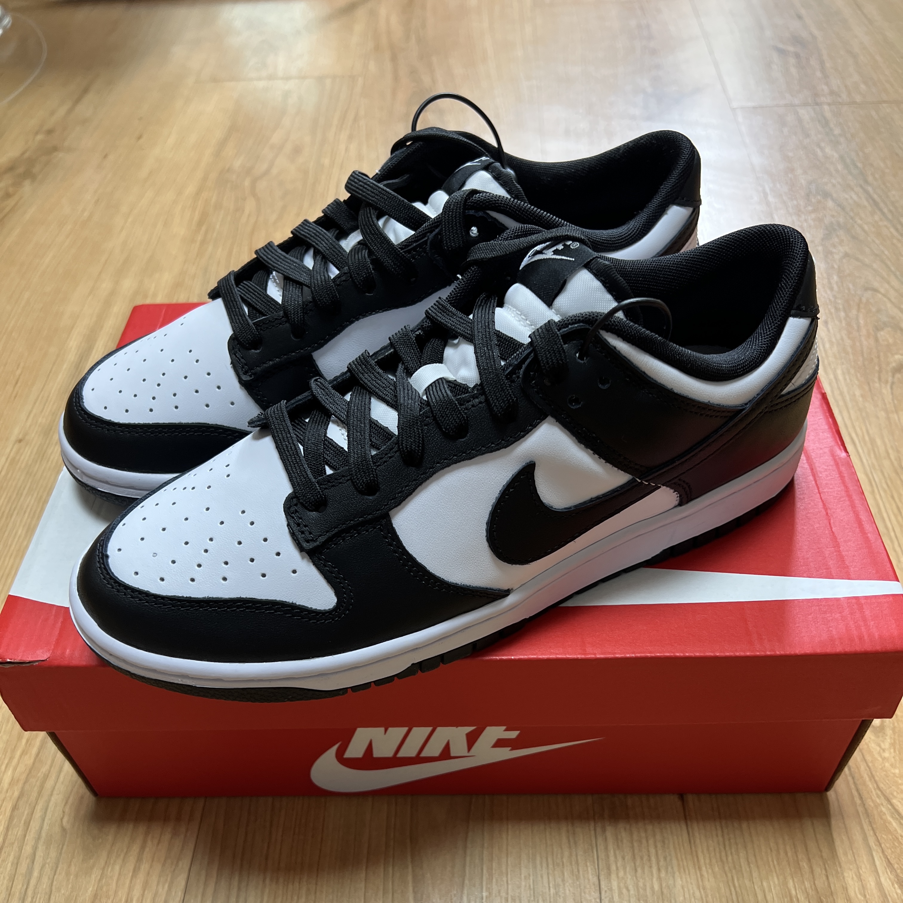 Nike Dunk Low Retro Black 착용 스타일