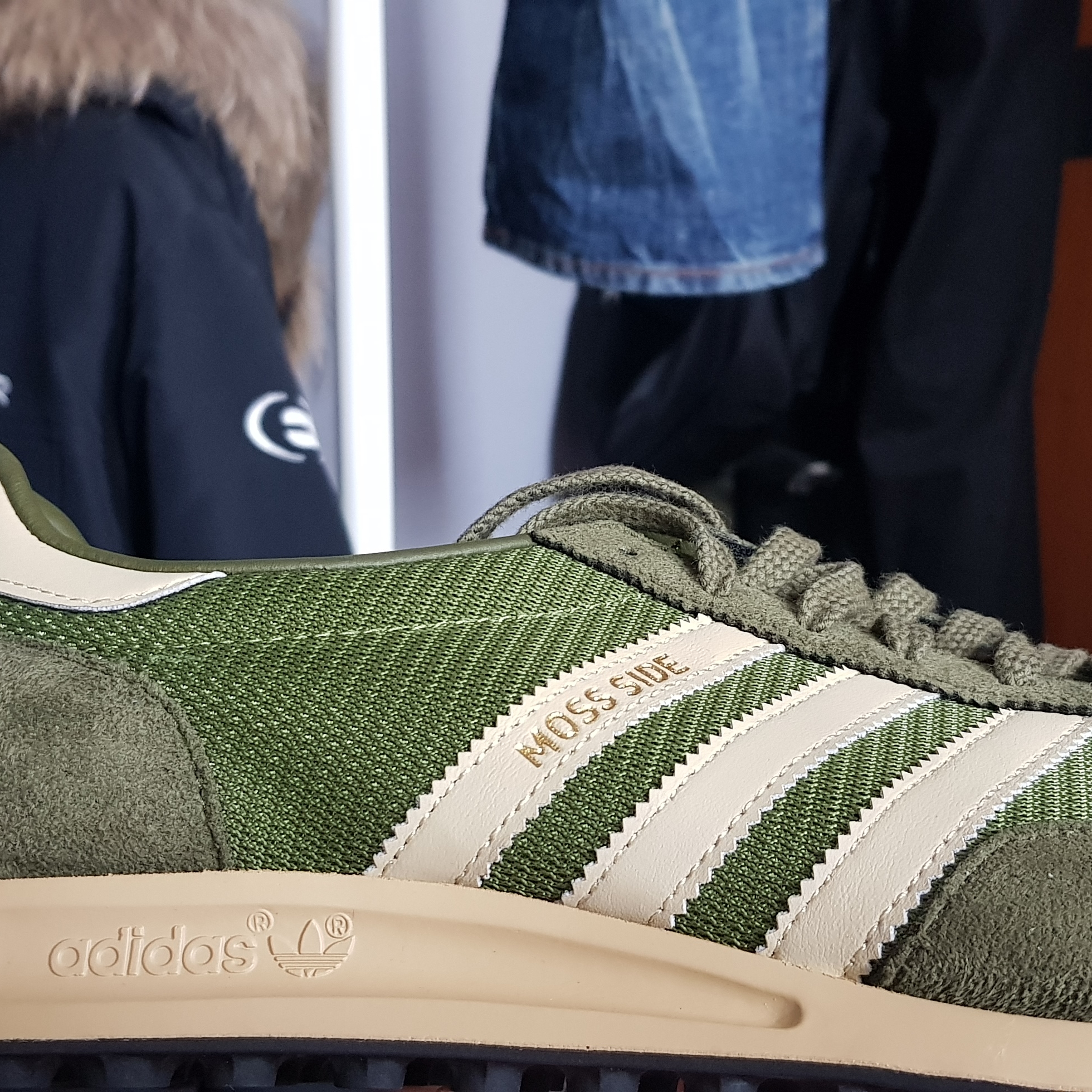Adidas Moss Side Dust Green 착용 스타일 - 2