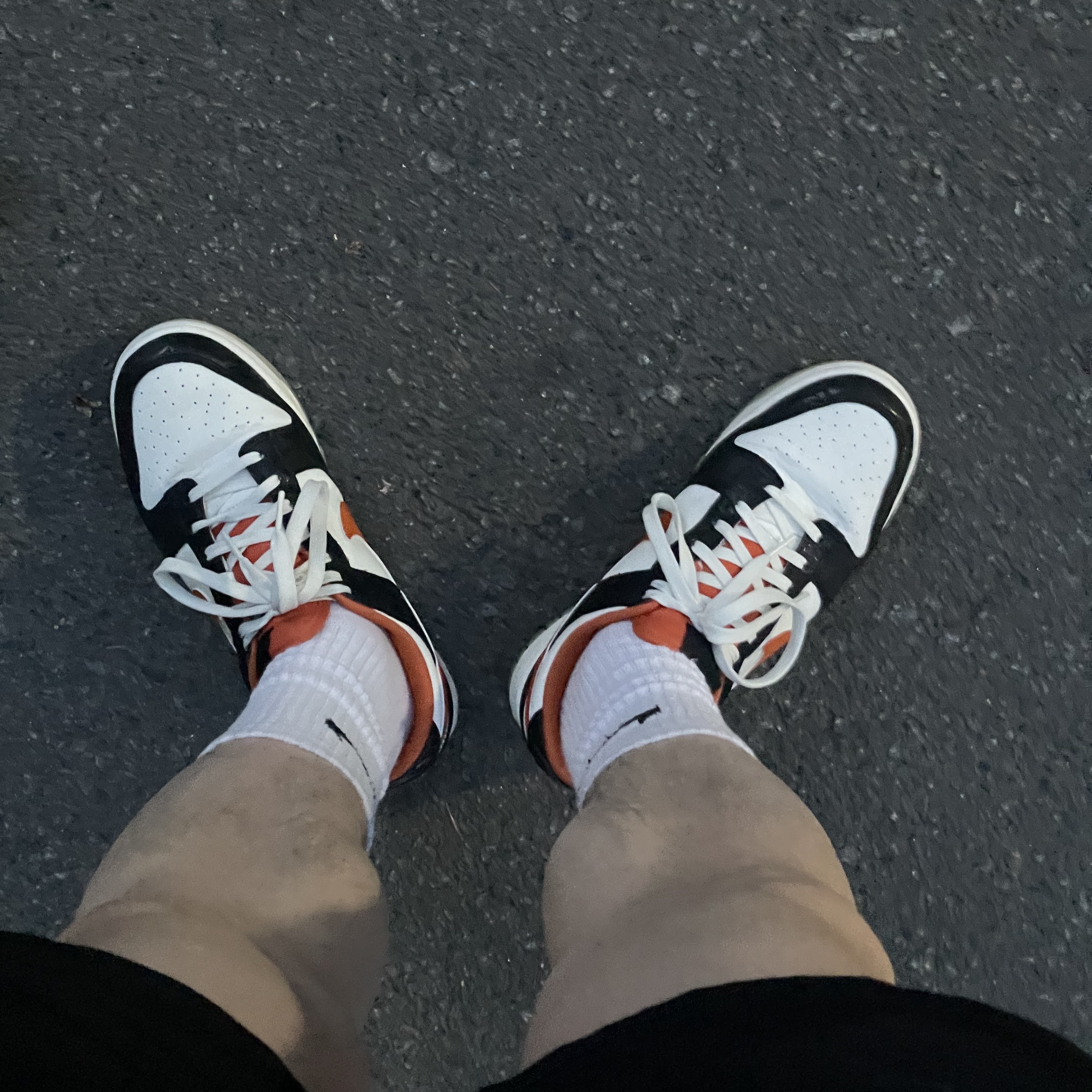 Nike Dunk Low Retro PRM Halloween 착용 스타일