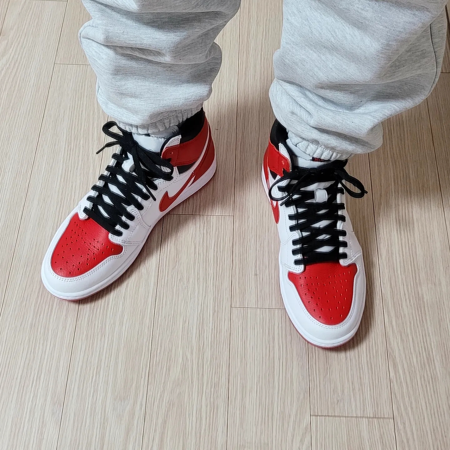 Jordan 1 Retro High OG Heritage 착용 스타일 - 2