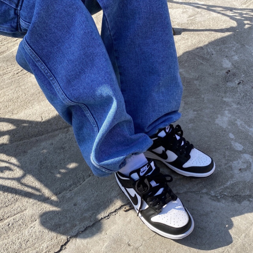 (GS) Nike Dunk Low Black 착용 스타일 - 4