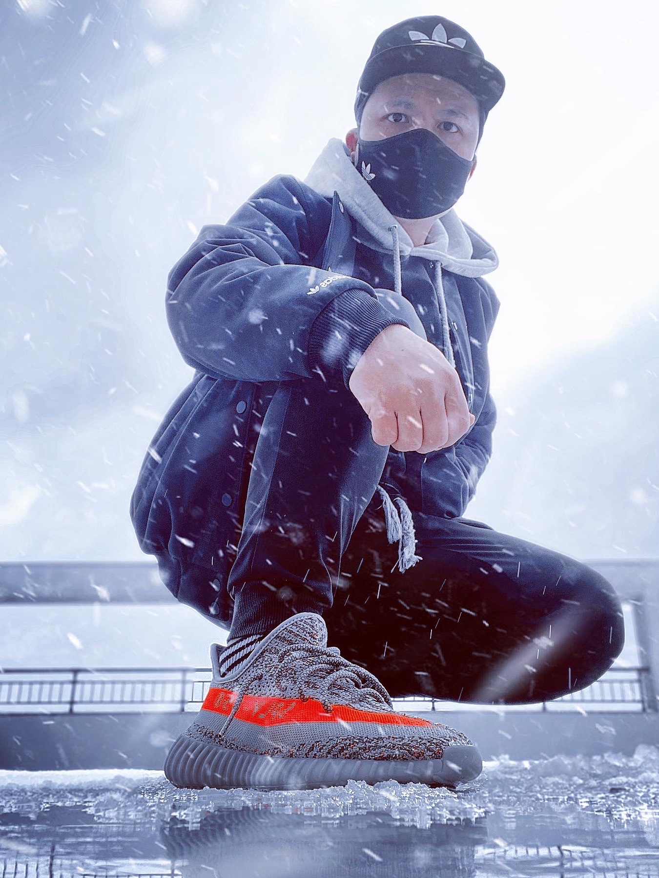 Adidas Yeezy Boost 350 V2 Beluga - Reflective 착용 스타일