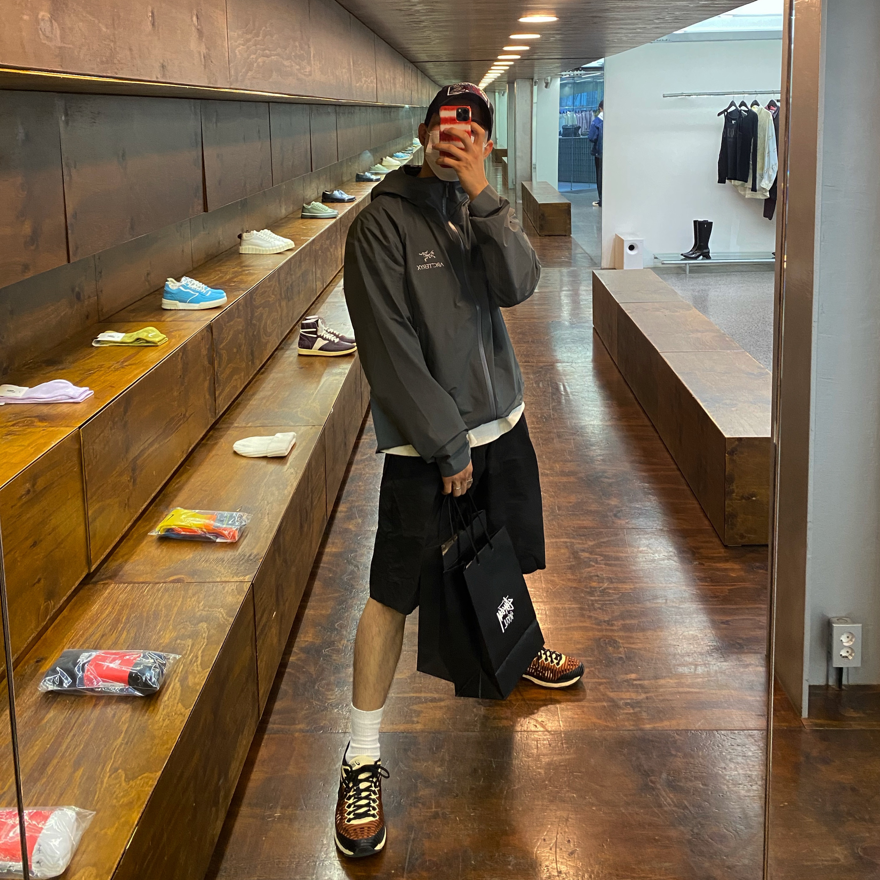 Asics x Kiko Kostadinov Gel-Delva 1 Caramel, Arc'teryx Zeta SL Jacket Microchip 착용 스타일