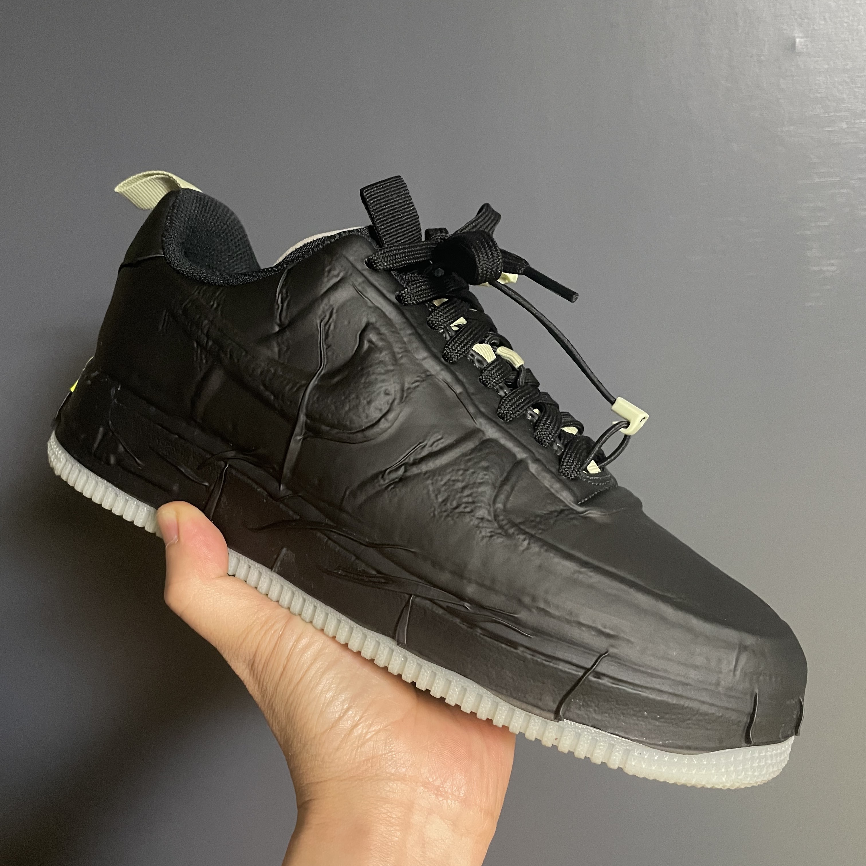 Nike Air Force 1 Low Experimental Black Olive Aura 착용 스타일 - 2