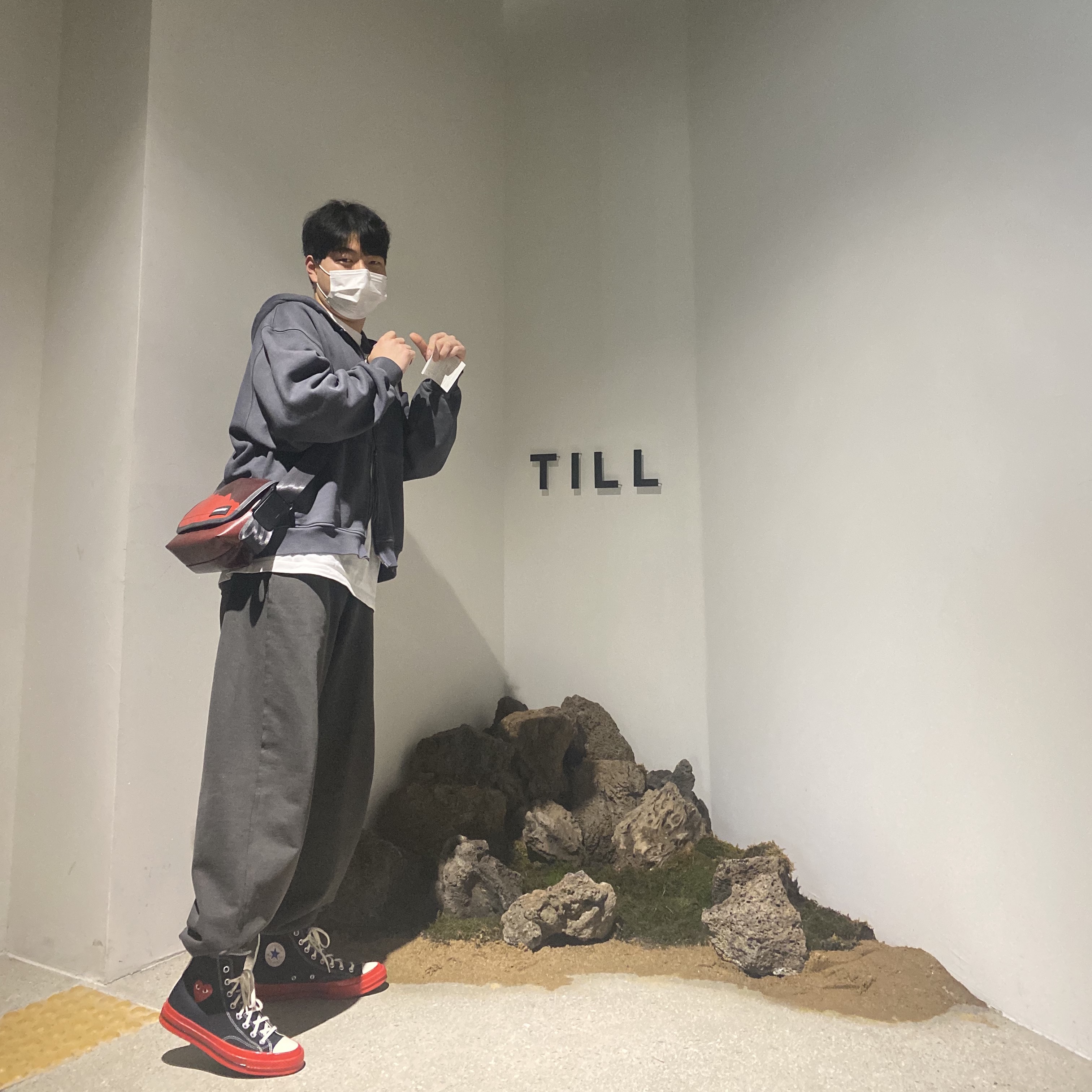 Converse x Play Comme des Garcons Chuck 70 Hi Black 착용 스타일