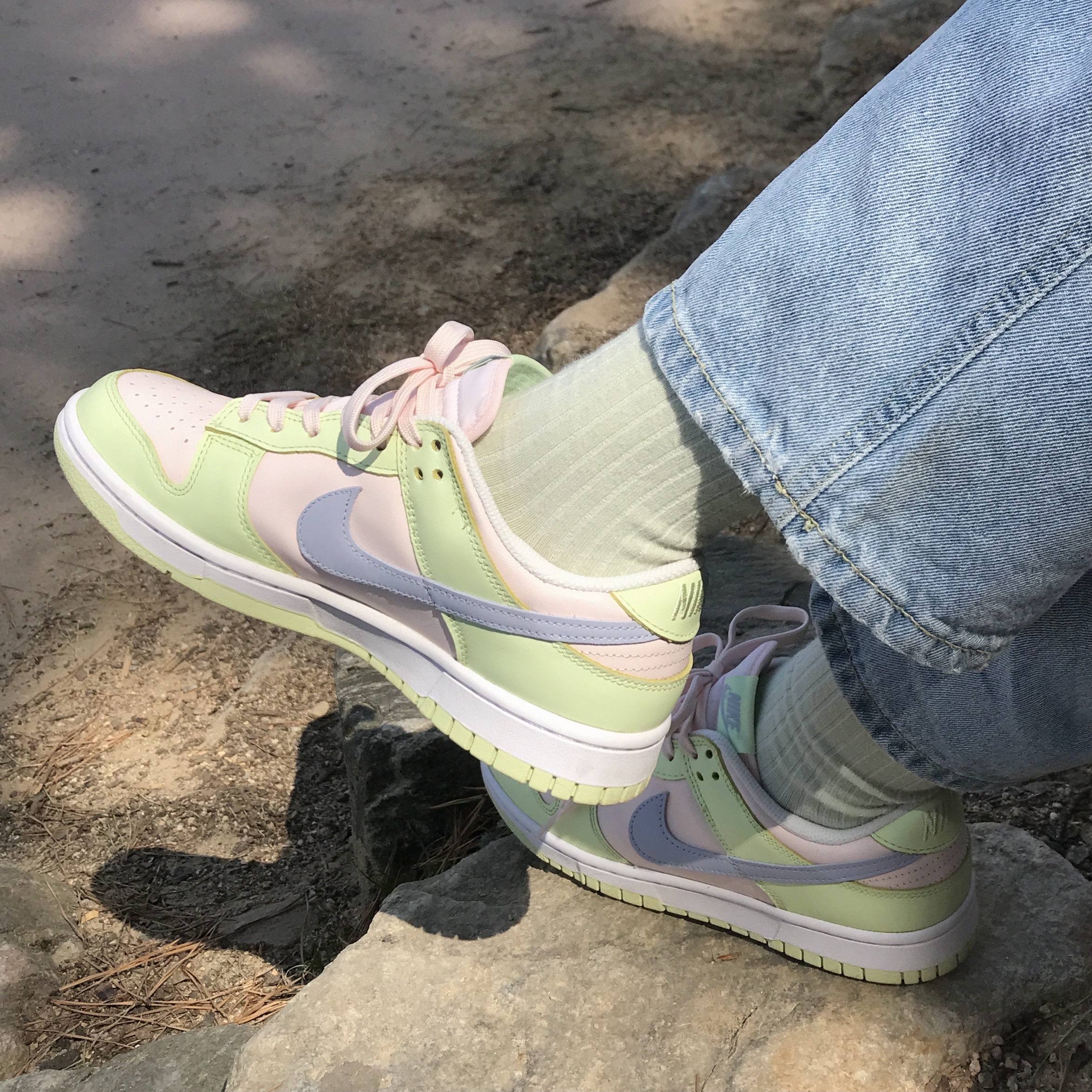 (W) Nike Dunk Low Light Soft Pink 착용 스타일