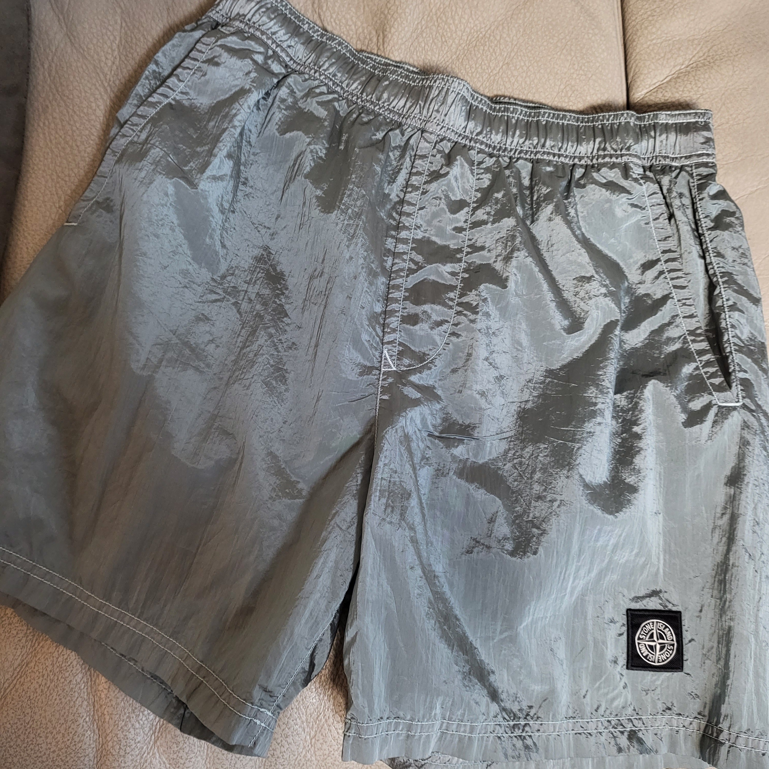 Stone Island B0943 Nylon Metal Swimming Trunk Aqua - 22SS 착용 스타일 - 1