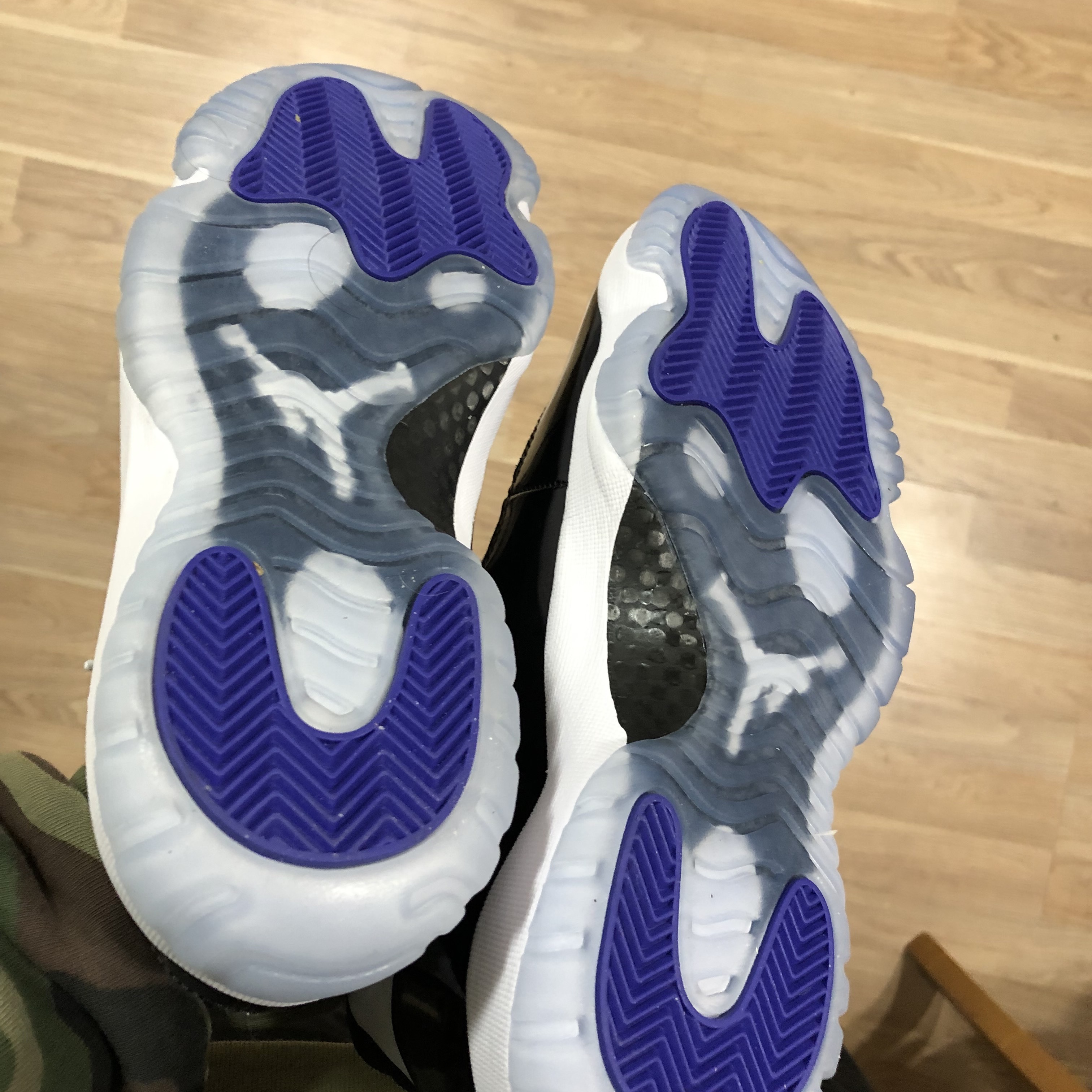 Jordan 11 Retro Concord 2018 착용 스타일 - 3