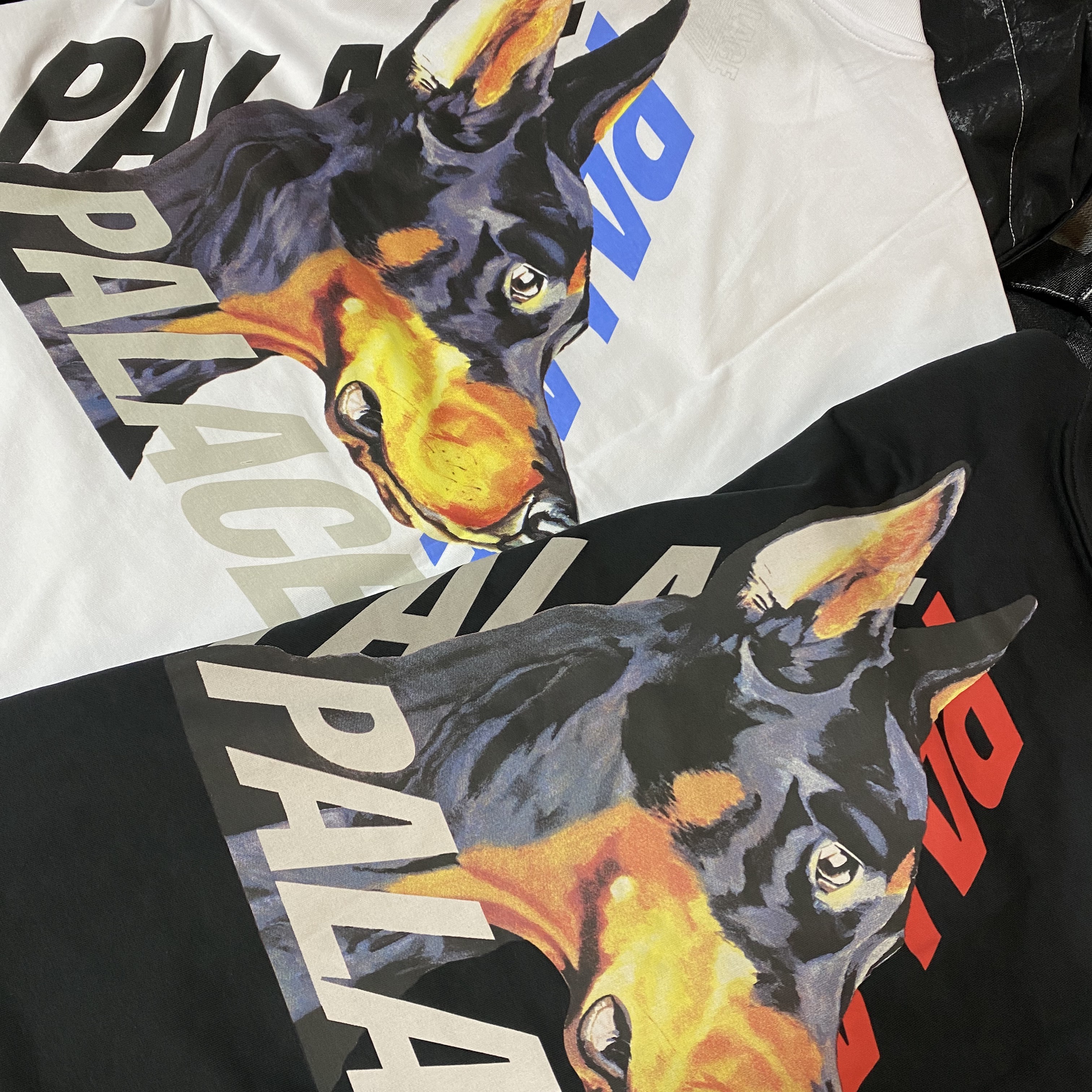 Palace P-3-K-9 T-Shirt Black - 22SS, Palace P-3-K-9 T-Shirt White - 22SS 착용 스타일