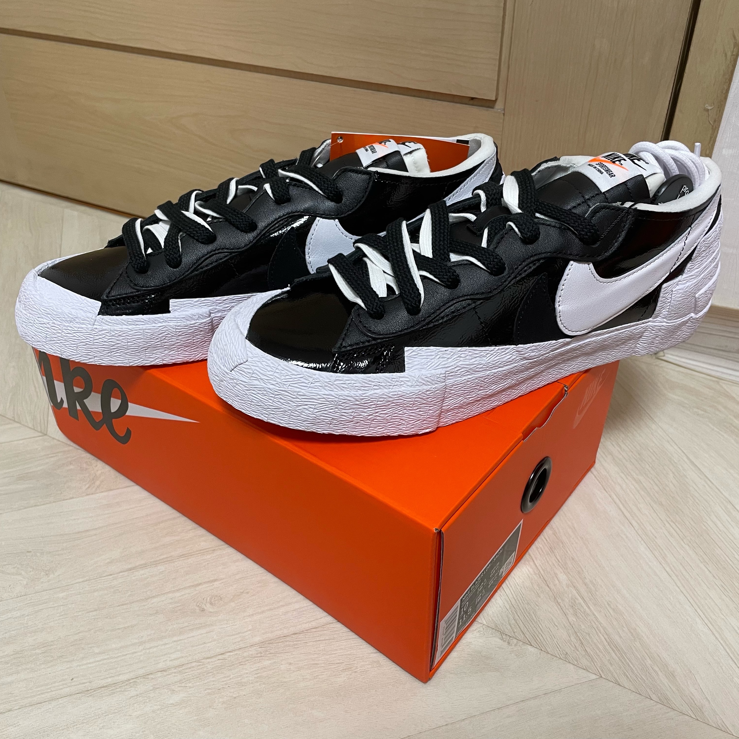 Nike x Sacai Blazer Low Black Patent Leather 착용 스타일