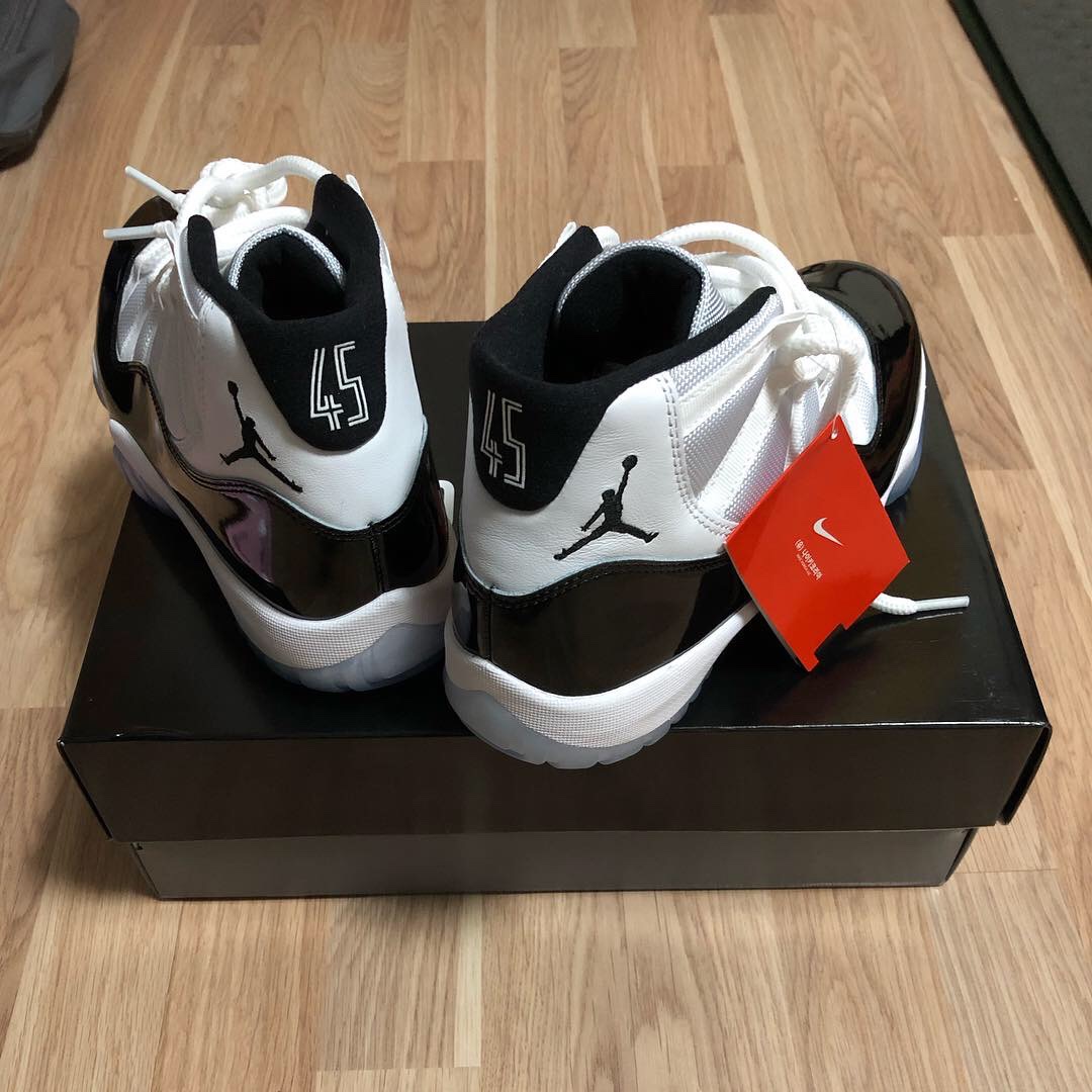 Jordan 11 Retro Concord 2018 착용 스타일 - 2