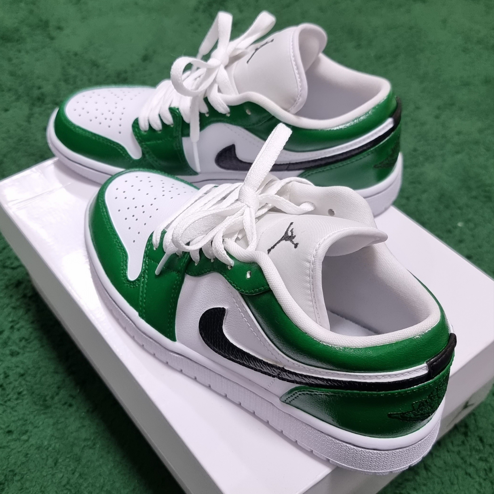 (W) Jordan 1 Low Triple White 2020 착용 스타일 - 3