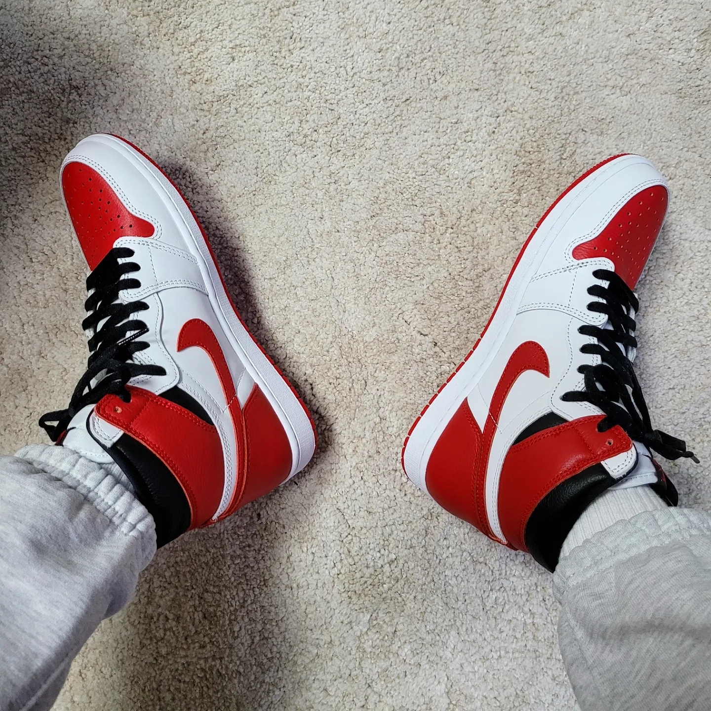 Jordan 1 Retro High OG Heritage 착용 스타일 - 1