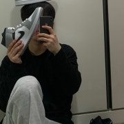 KREAM 프로필 이미지