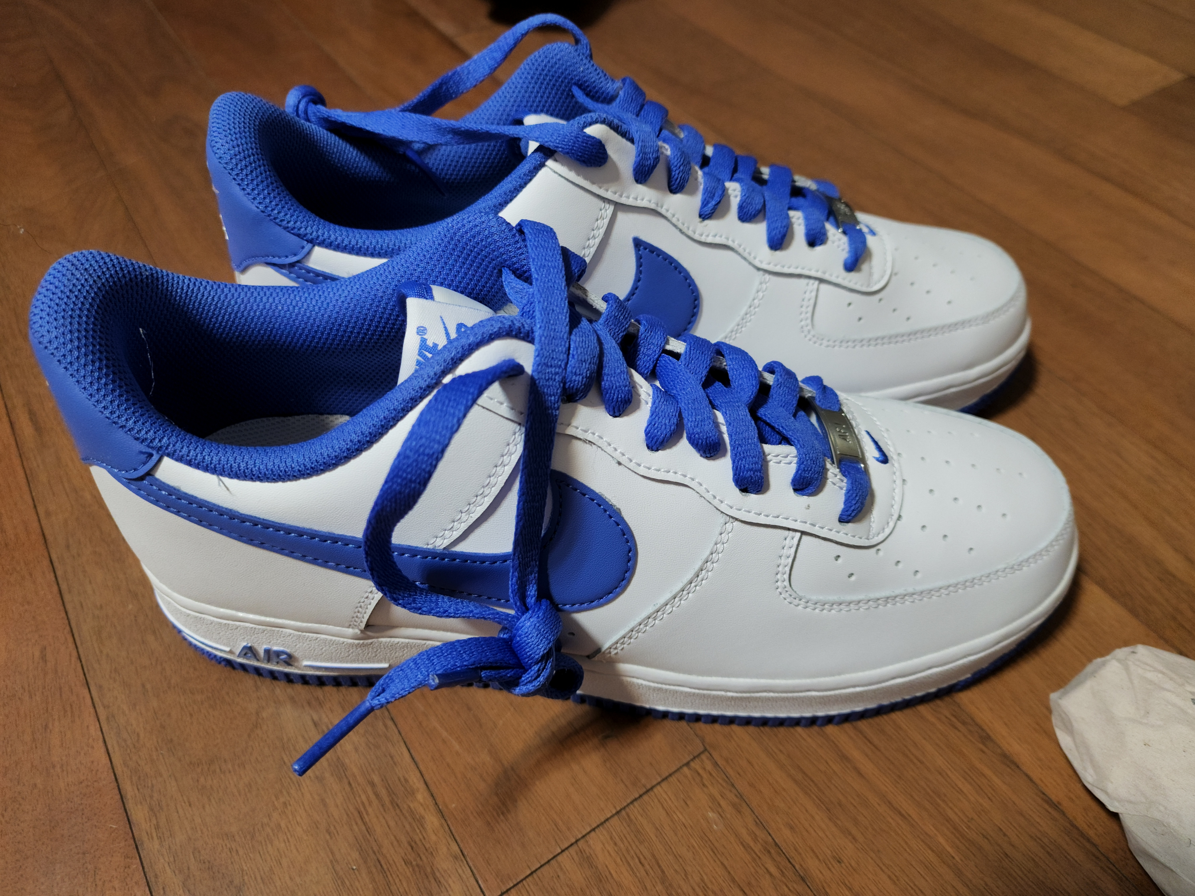 Nike Air Force 1 '07 White Medium Blue 착용 스타일
