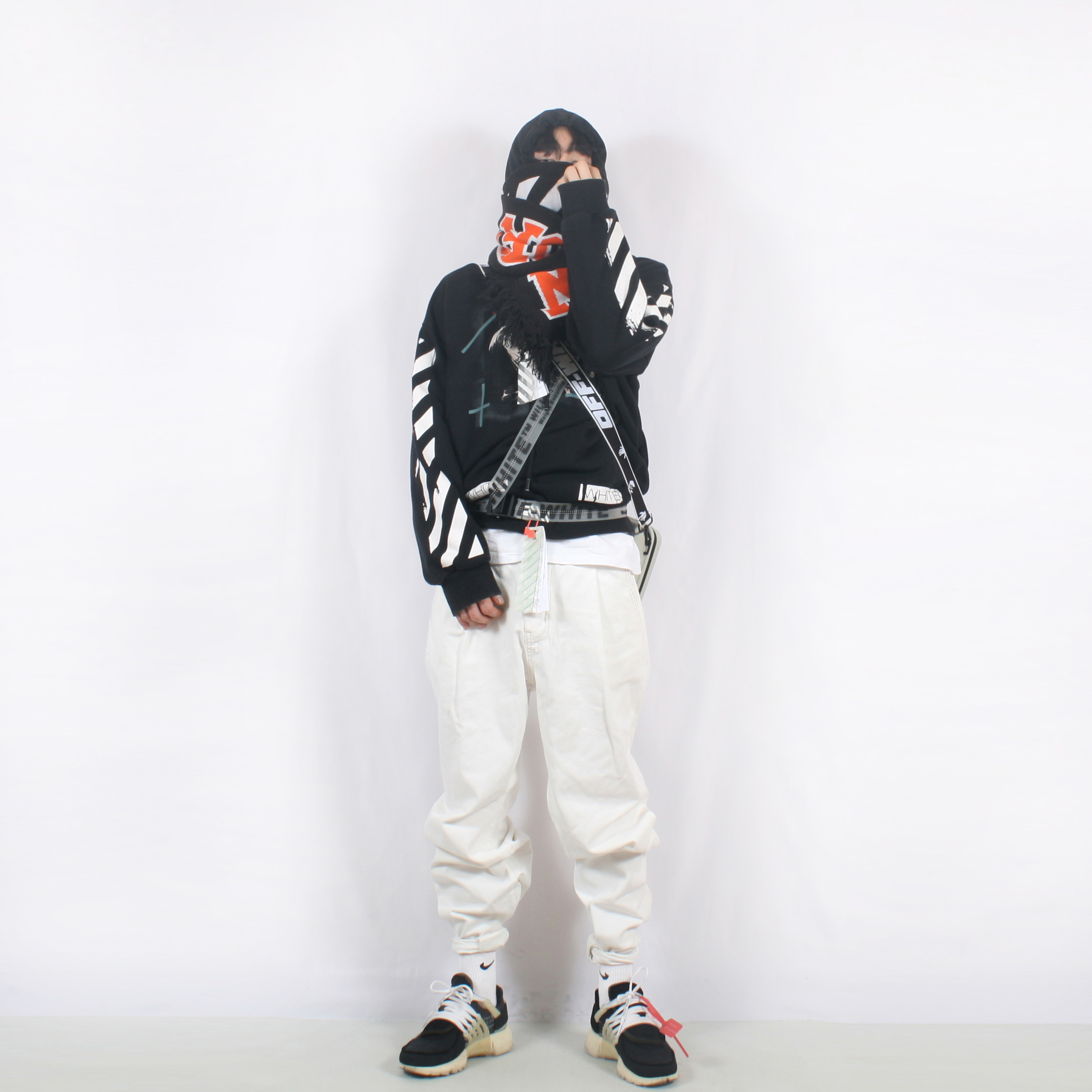 Nike x Off-White Air Presto OG The Ten, Off-White x Amore Pacific Protection Box (Without Cosmetics) 착용 스타일 - 1