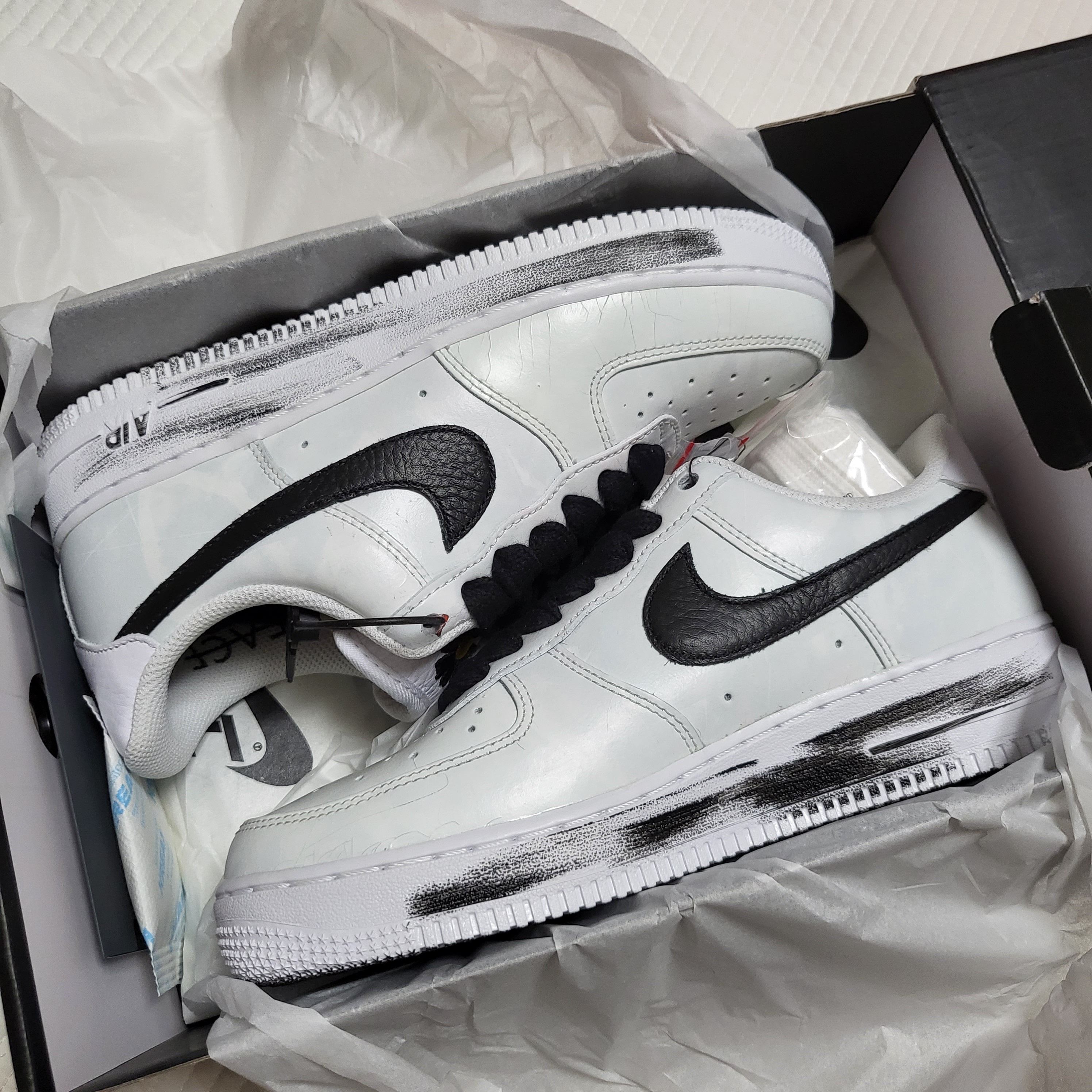 Nike x Peaceminusone Air Force 1 Low Para-Noise 2.0 착용 스타일 - 1