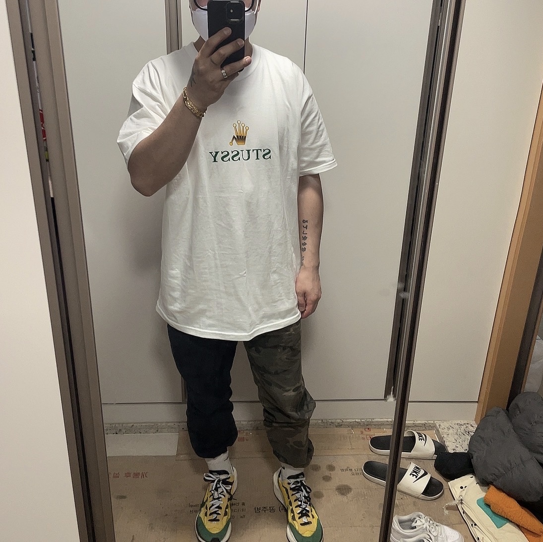 Stussy Crowned T-Shirt White 착용 스타일