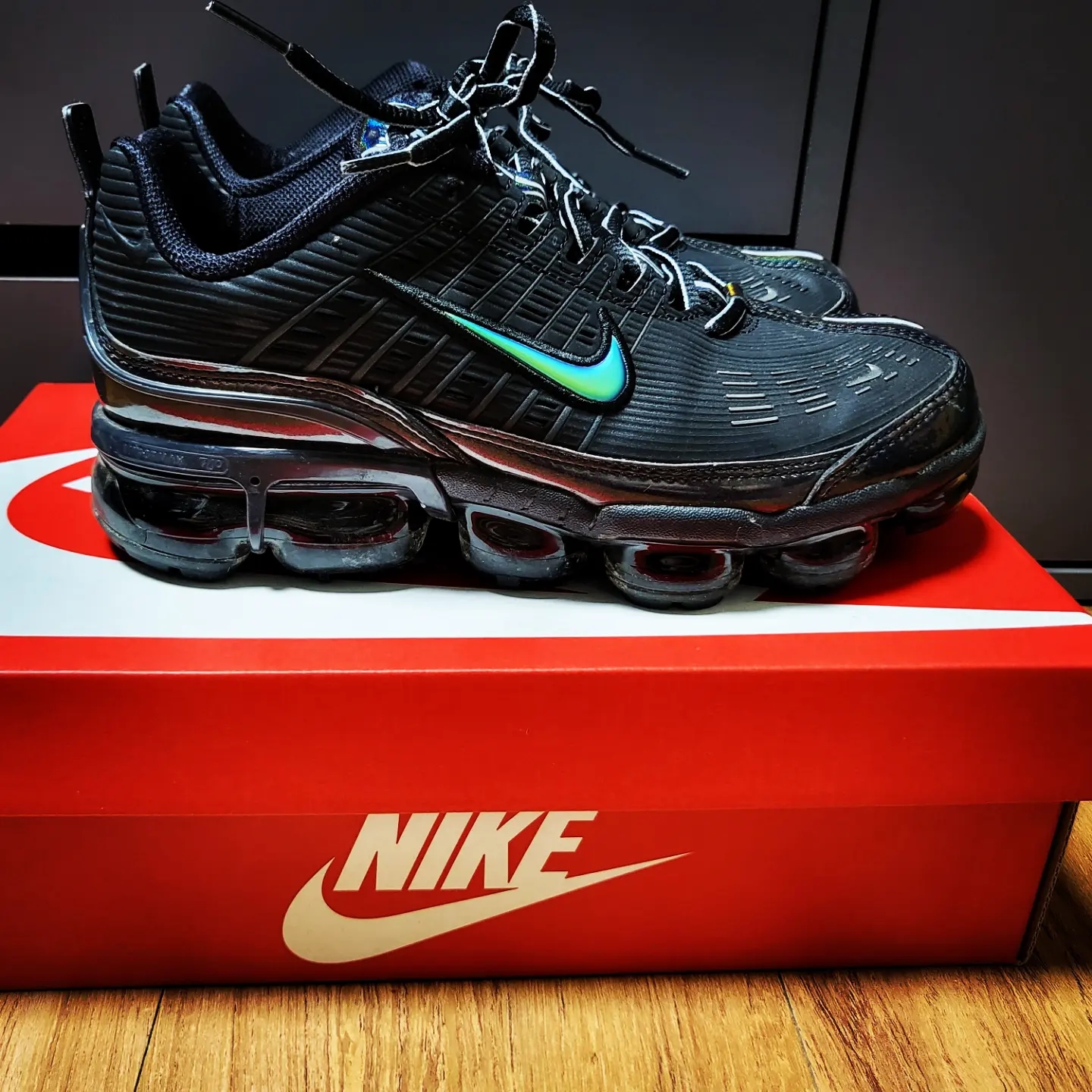 (W) Nike Air VaporMax 360 Triple Black 착용 스타일