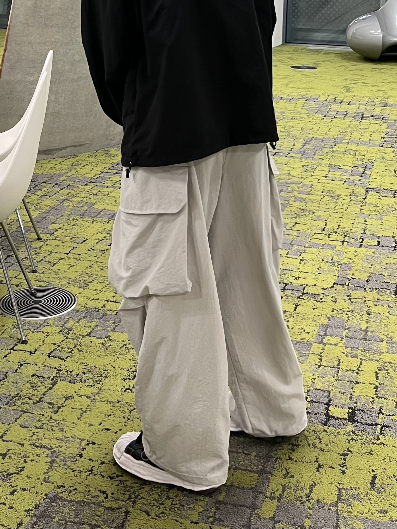 Maison Mihara Yasuhiro Blakey OG Sole Leather Low-top Sneakers Black, Adidas Superstar Premium Black White 착용 스타일 - 3