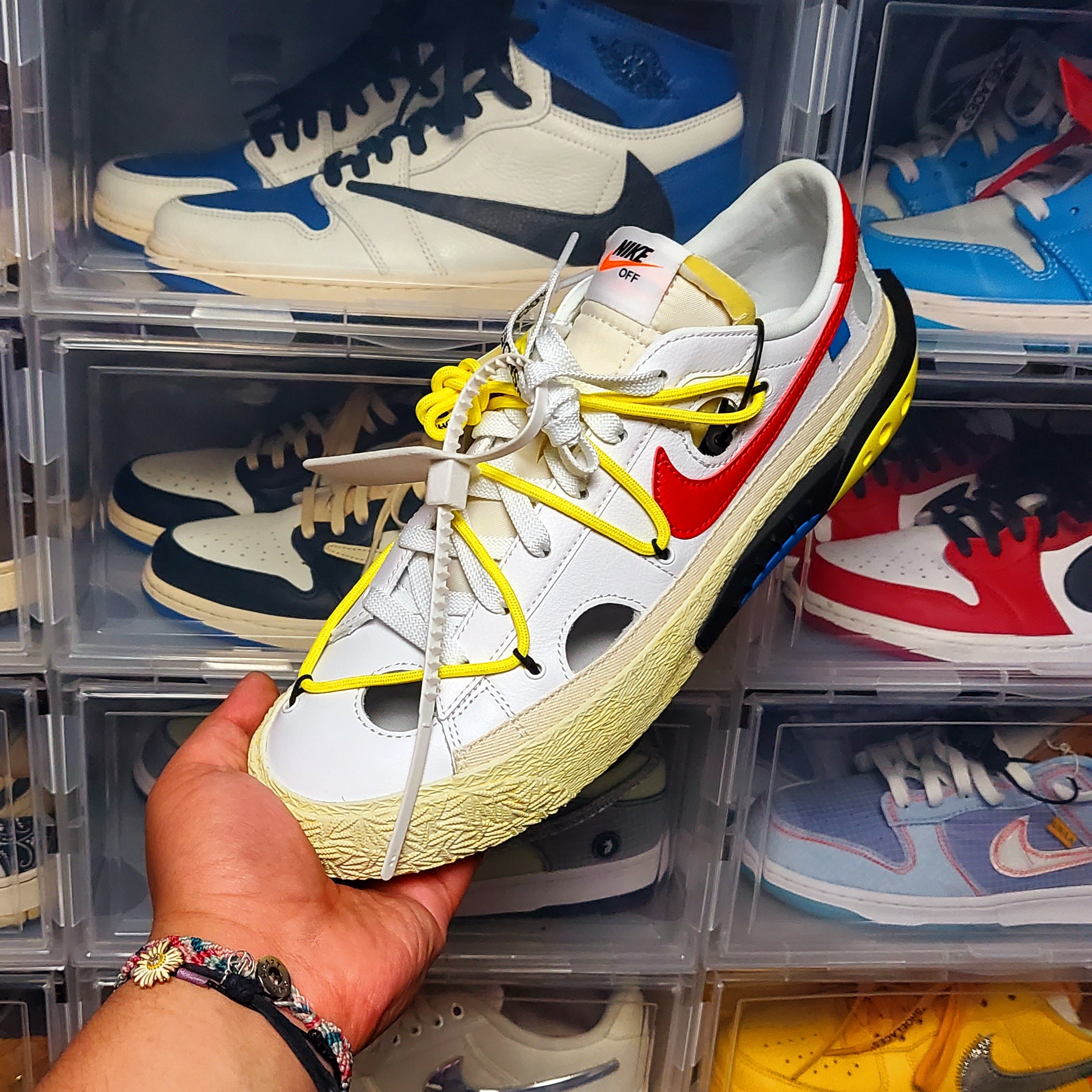 Nike x Off-White Blazer Low '77 White and University Red 착용 스타일 - 1