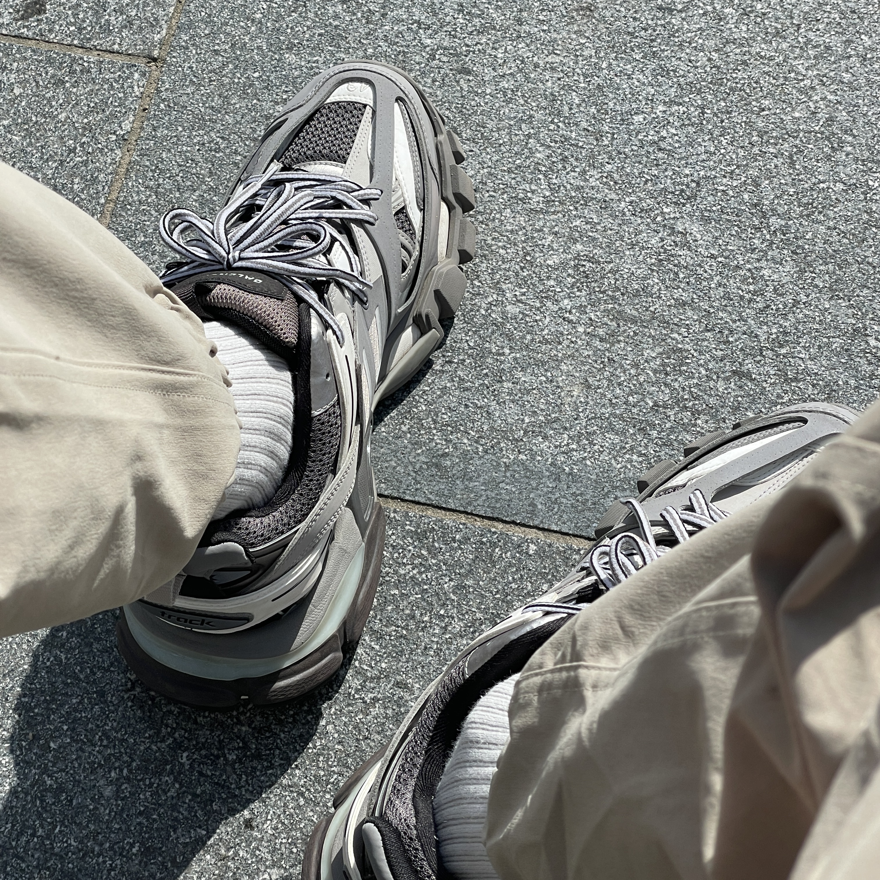 Balenciaga Track Sneakers Grey White 2019 착용 스타일