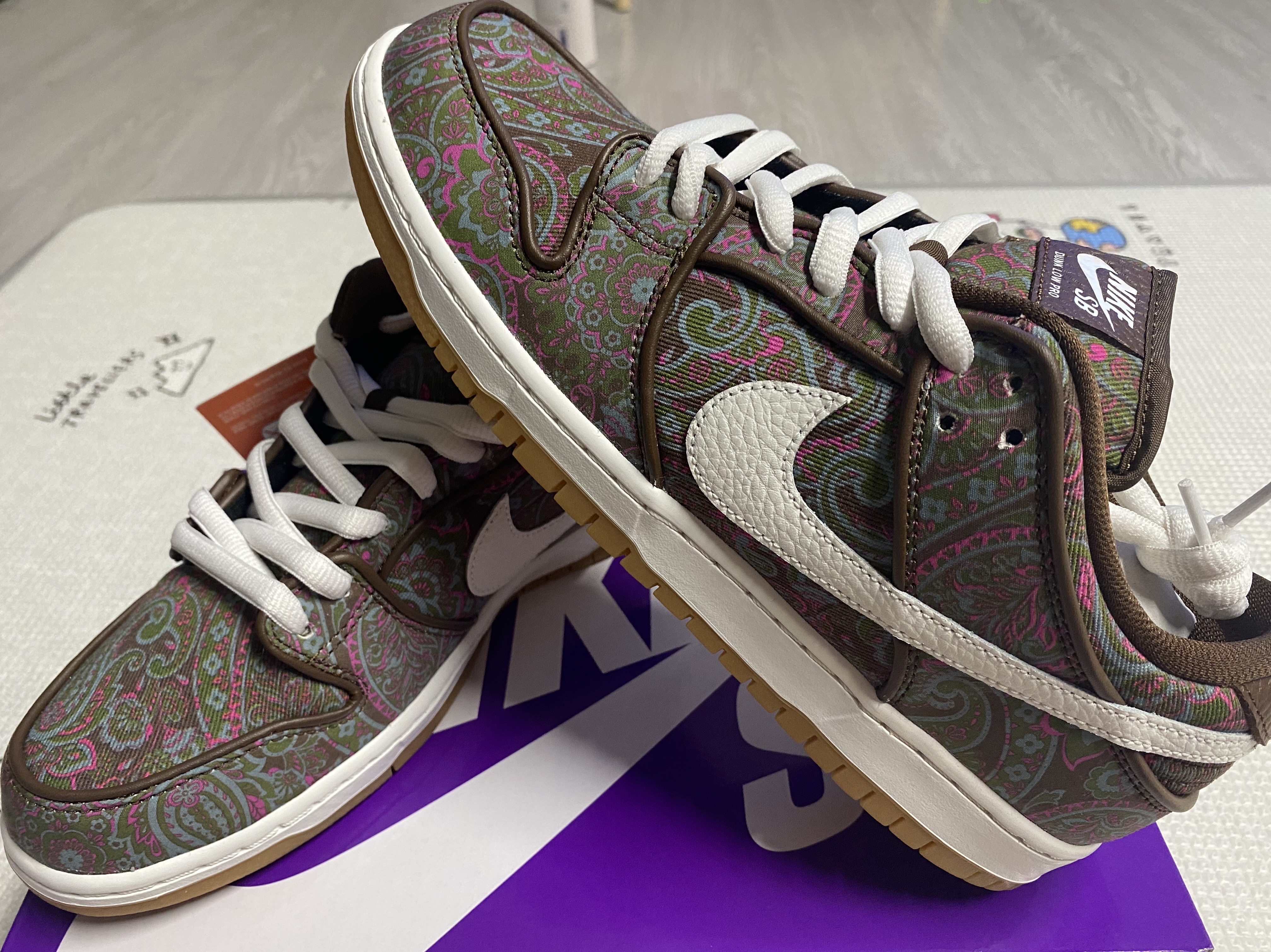 Nike SB Dunk Low Pro Premium Paisley 착용 스타일 - 3