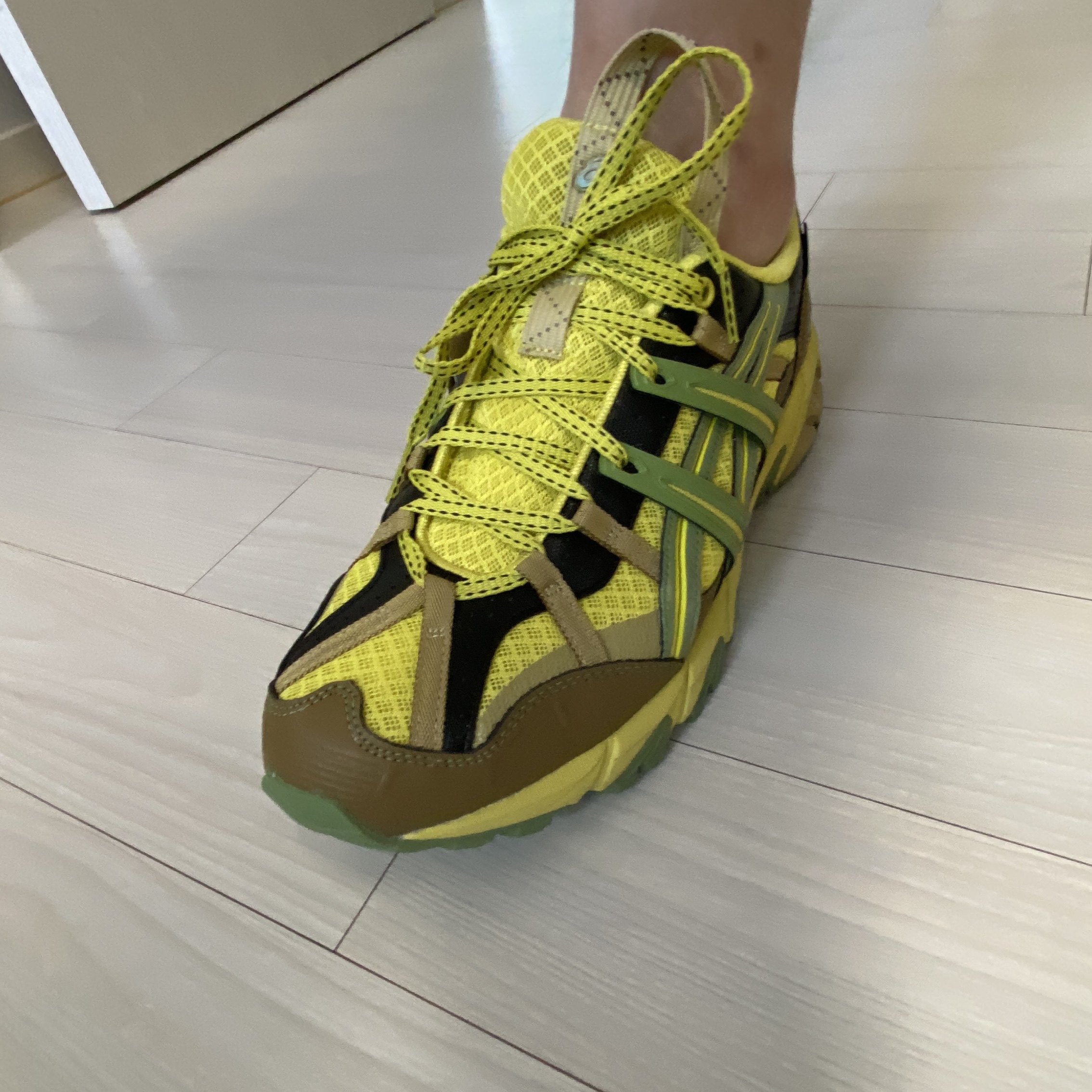 Asics HS4-S Gel-Sonoma 15-50 Gore-Tex Green Sheen Epsom 착용 스타일 - 3