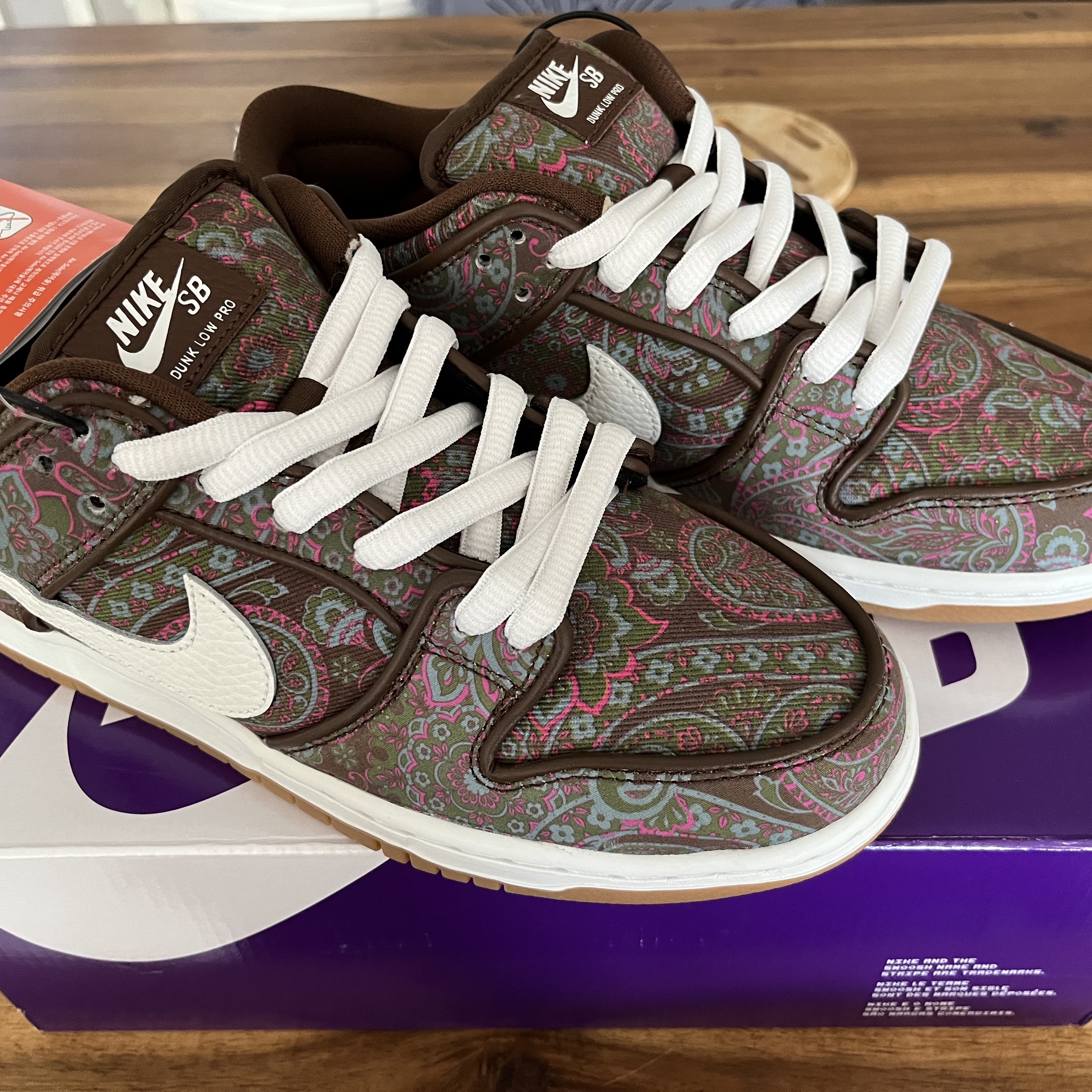 Nike SB Dunk Low Pro Premium Paisley 착용 스타일 - 2