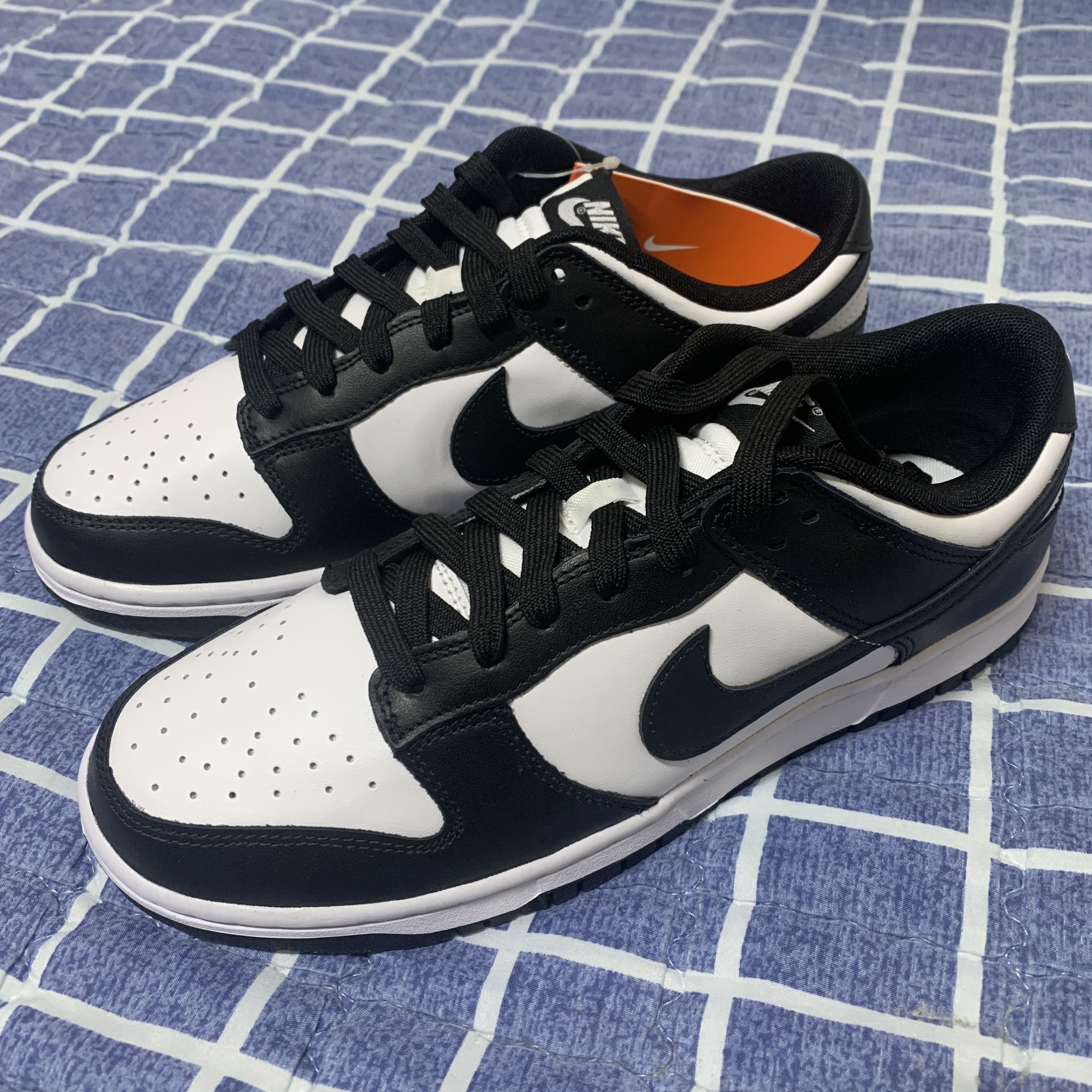 Nike Dunk Low Retro Black 착용 스타일
