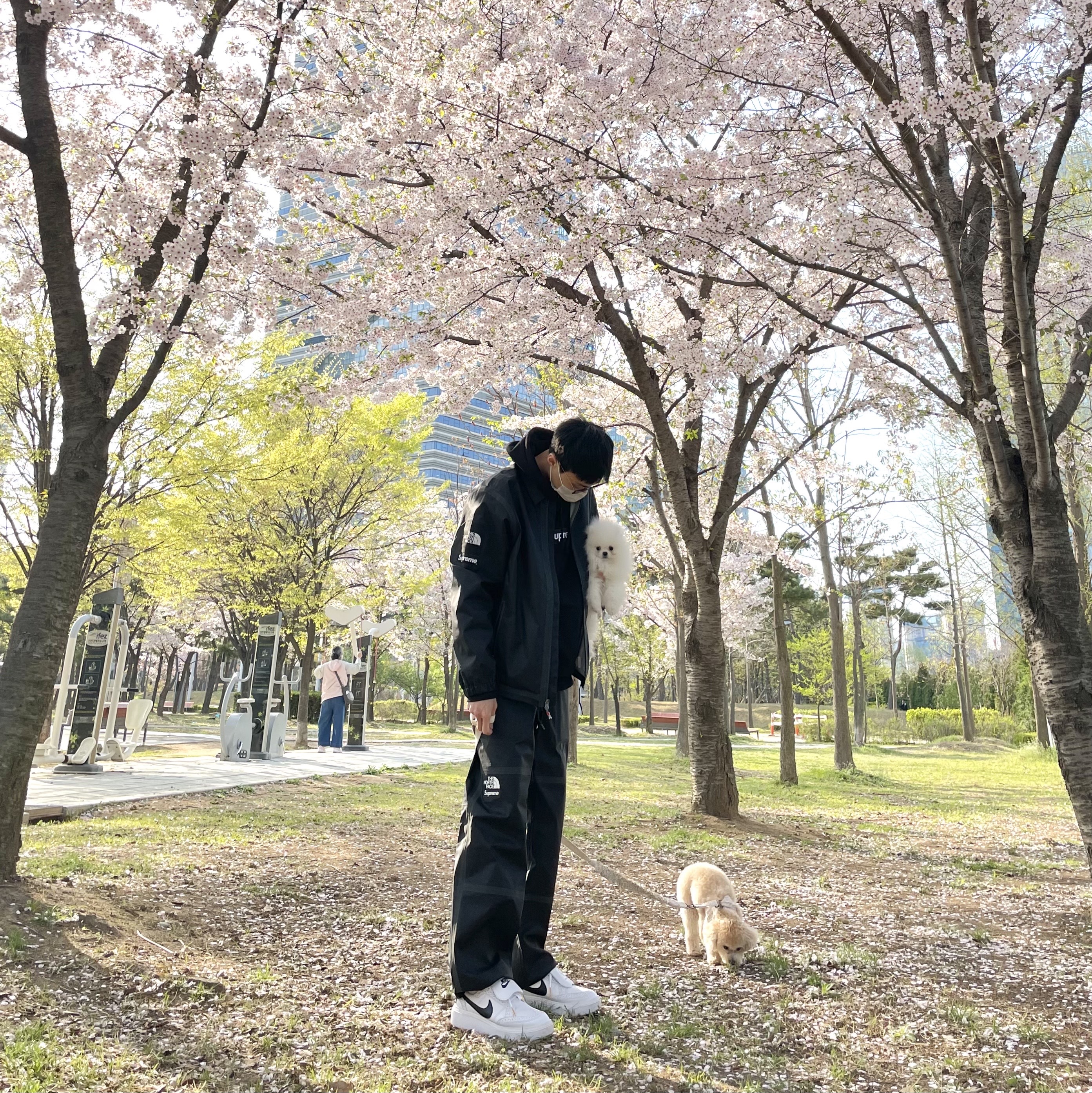 Supreme x The North Face Summit Series Outer Tape Seam Coaches Jacket Black - 21SS, Supreme x The North Face Summit Series Outer Tape Seam Mountain Pants Black - 21SS 착용 스타일 - 1