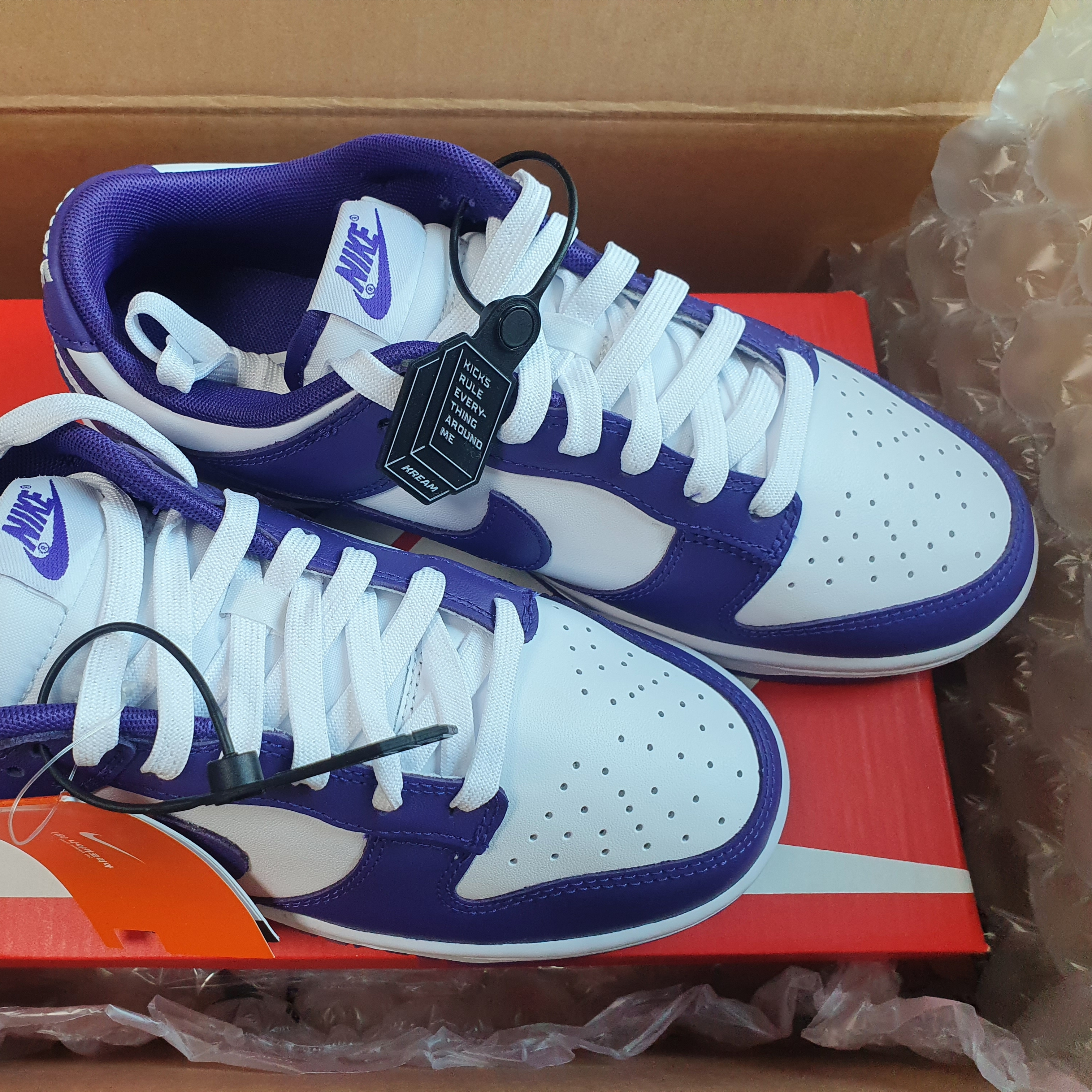 Nike Dunk Low Retro Championship Court Purple 착용 스타일