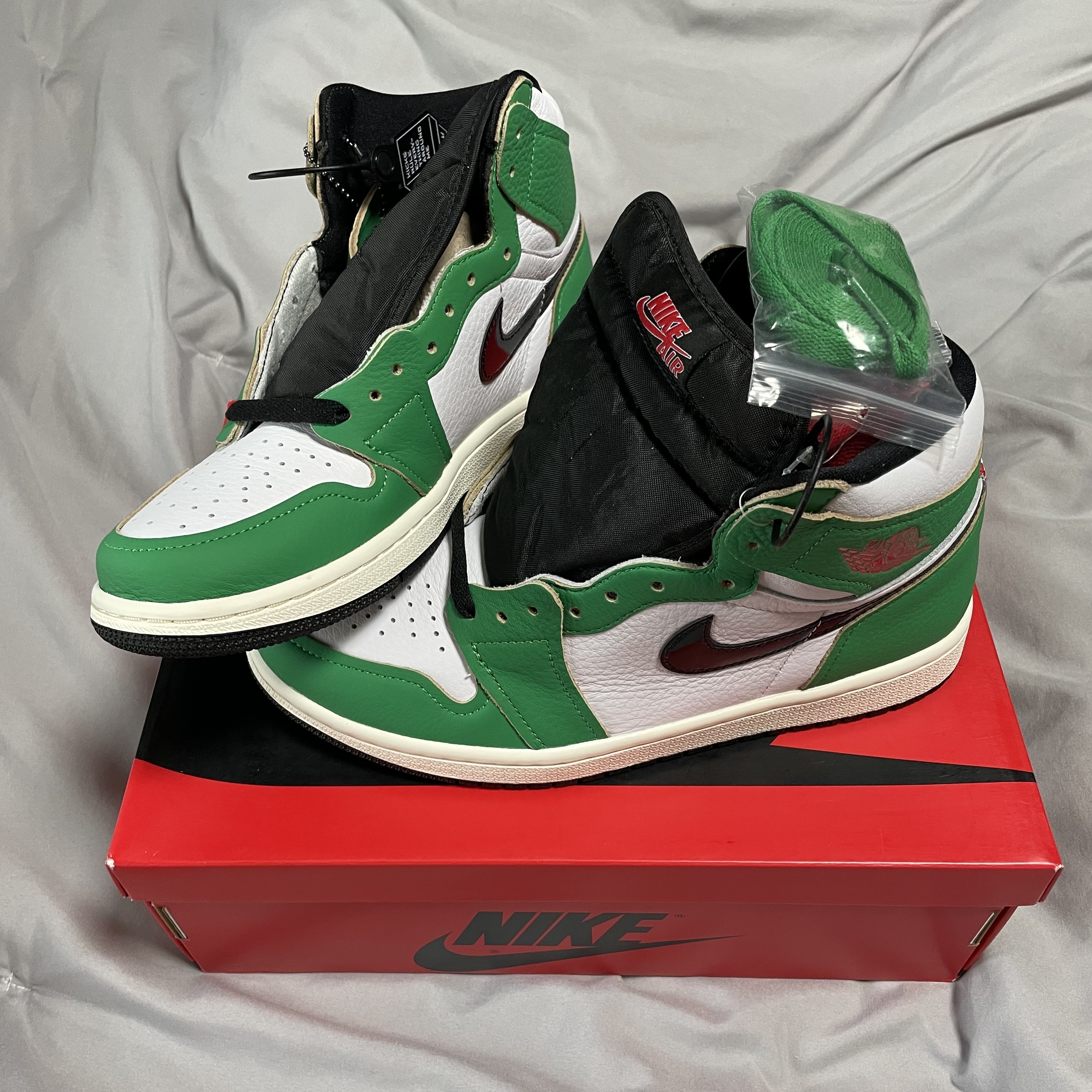 (W) Jordan 1 Retro High OG Lucky Green 착용 스타일