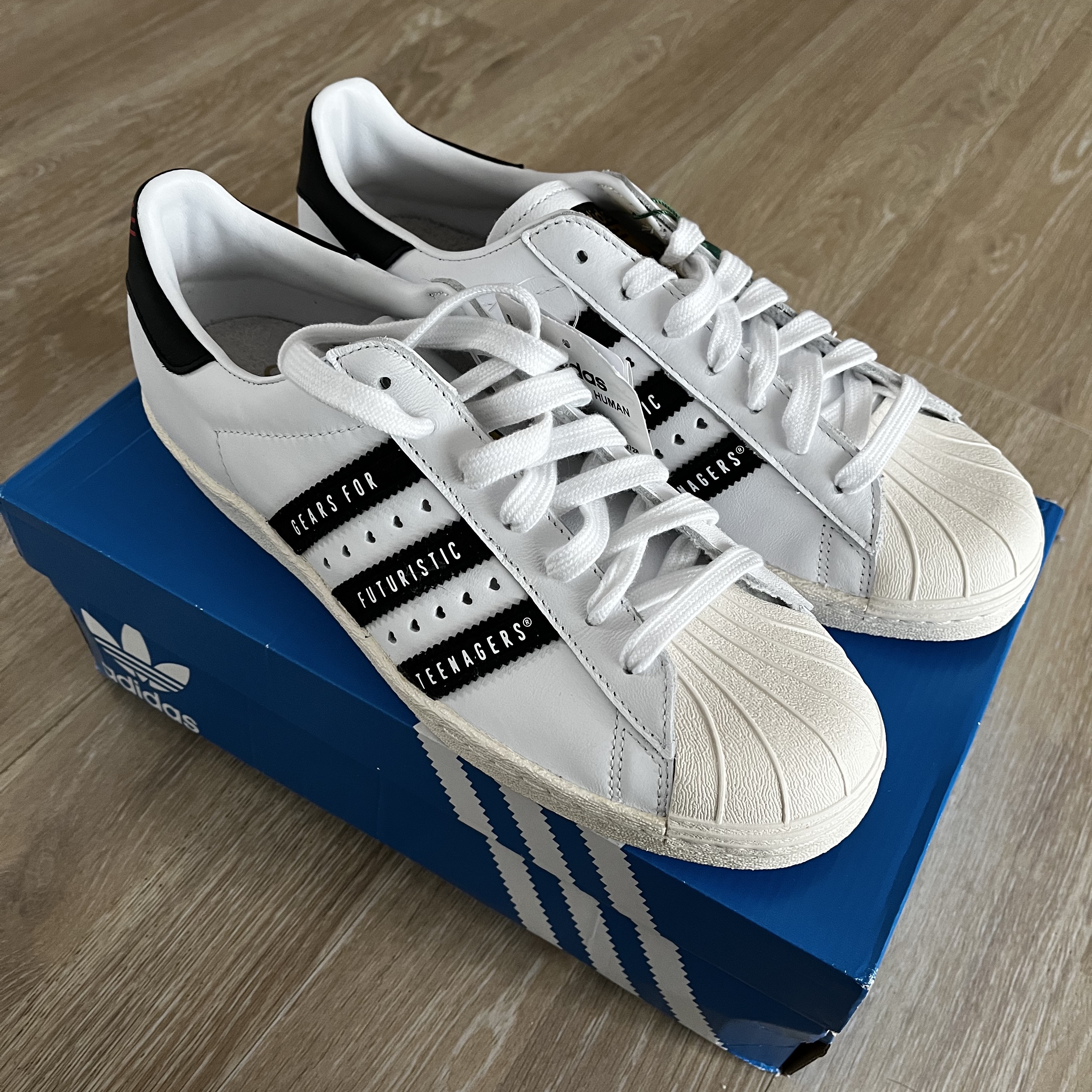 Adidas x Human Made Superstar White Black 착용 스타일