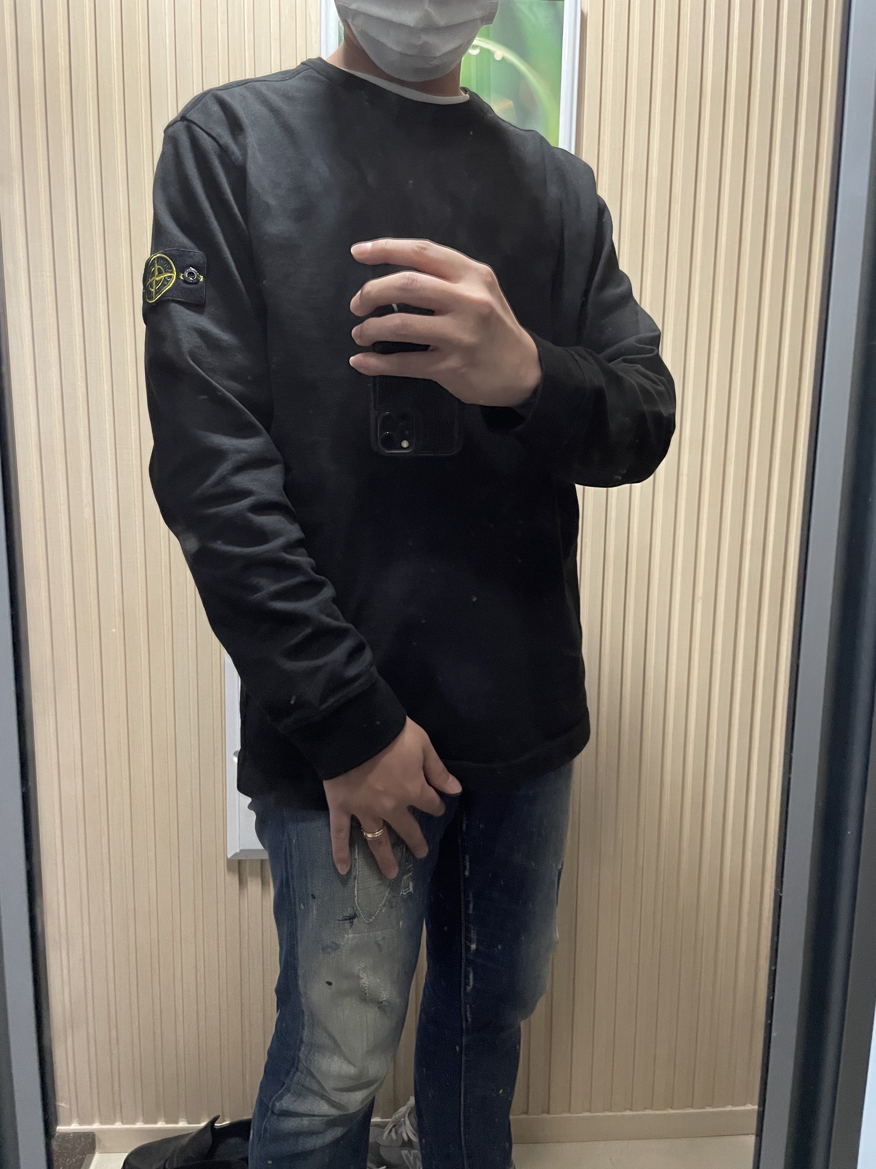 Stone Island 64450 Long Sleeve Crewneck Sweatshirt Black - 21FW 착용 스타일